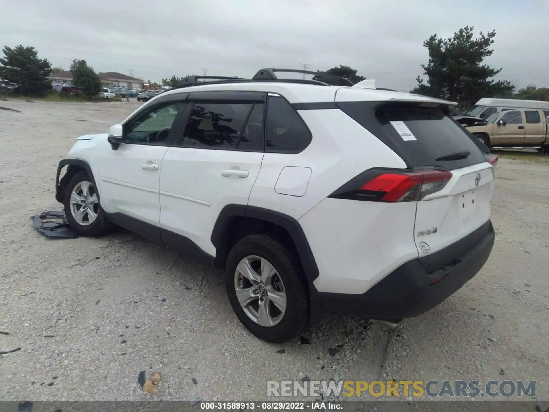 3 Photograph of a damaged car 2T3P1RFV3LC122971 TOYOTA RAV4 2020