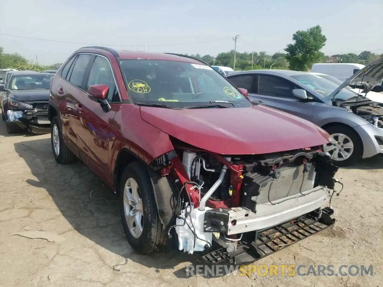 1 Photograph of a damaged car 2T3P1RFV3LC124266 TOYOTA RAV4 2020