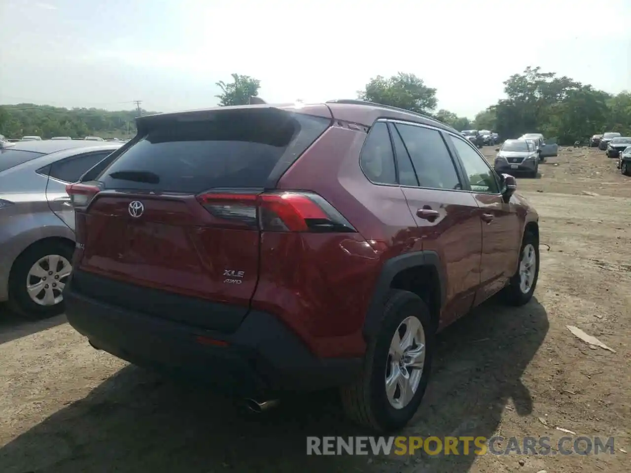 4 Photograph of a damaged car 2T3P1RFV3LC124266 TOYOTA RAV4 2020