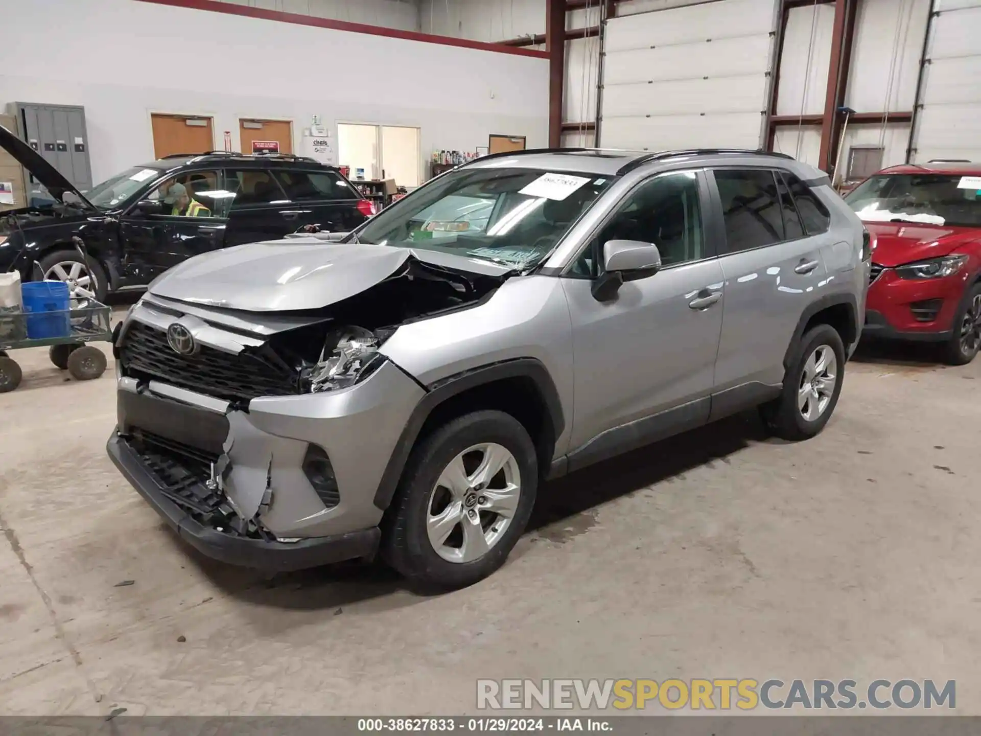 2 Photograph of a damaged car 2T3P1RFV3LC131671 TOYOTA RAV4 2020