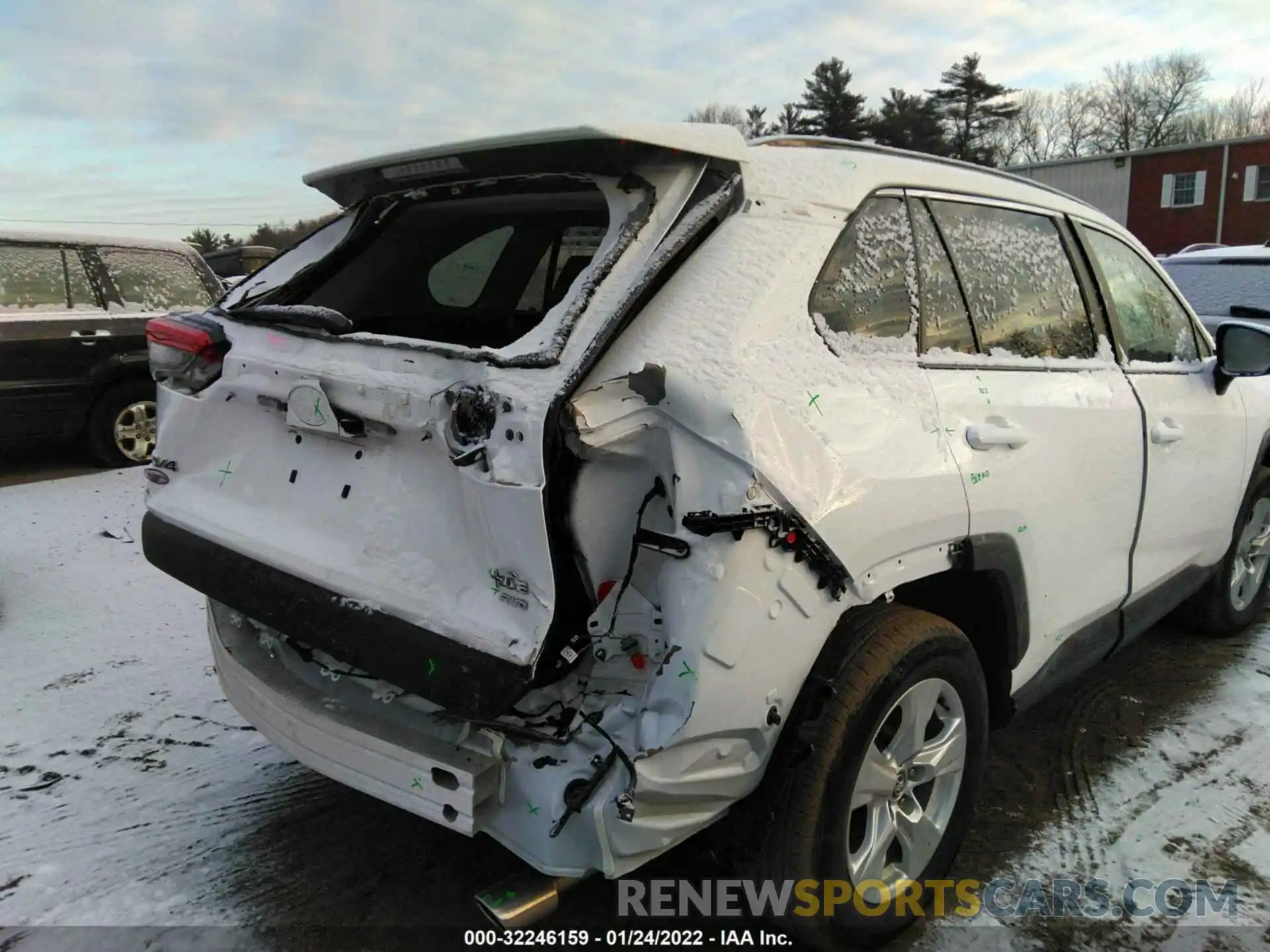 6 Photograph of a damaged car 2T3P1RFV3LC133775 TOYOTA RAV4 2020