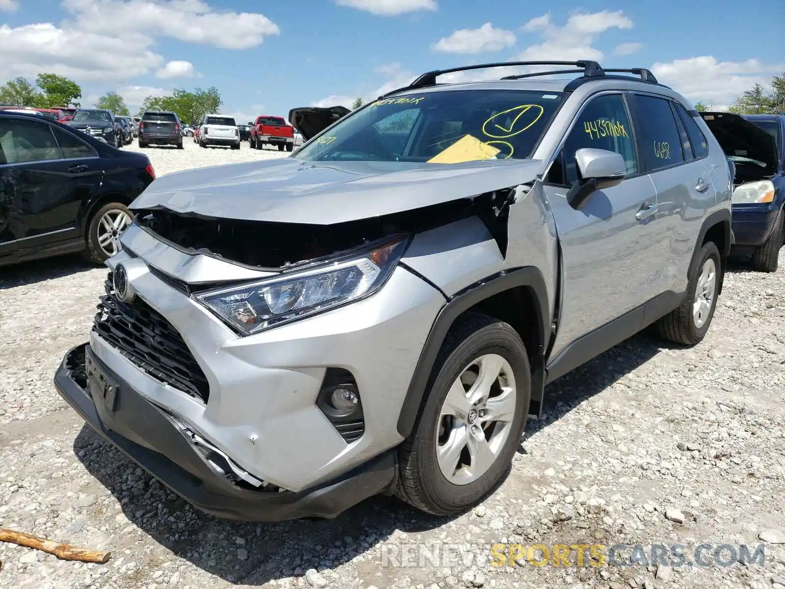 2 Фотография поврежденного автомобиля 2T3P1RFV3LW092823 TOYOTA RAV4 2020