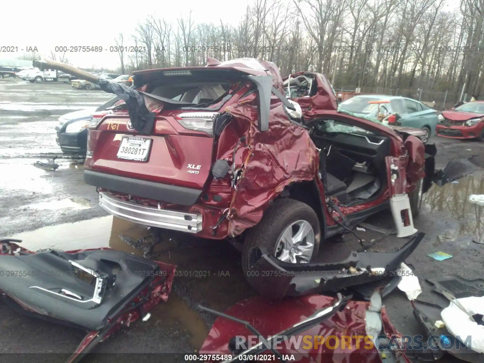 4 Photograph of a damaged car 2T3P1RFV3LW113220 TOYOTA RAV4 2020