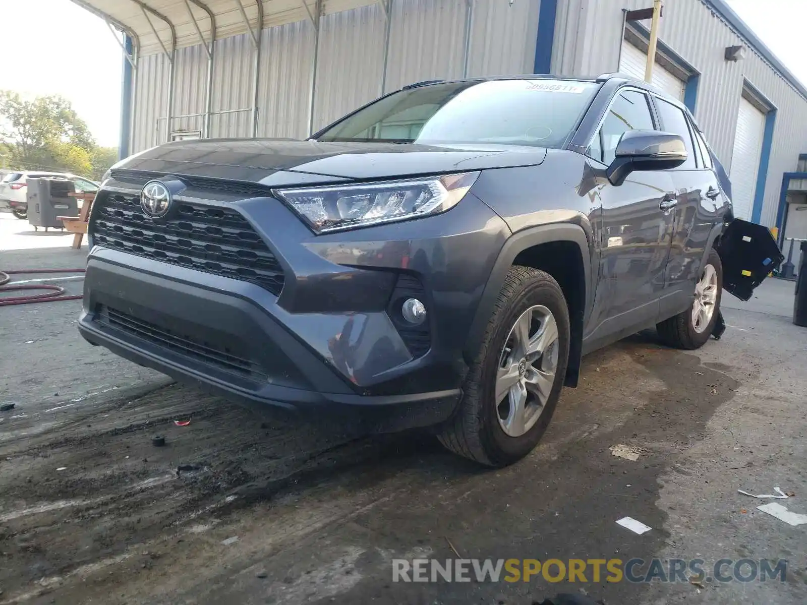 2 Photograph of a damaged car 2T3P1RFV3LW123620 TOYOTA RAV4 2020