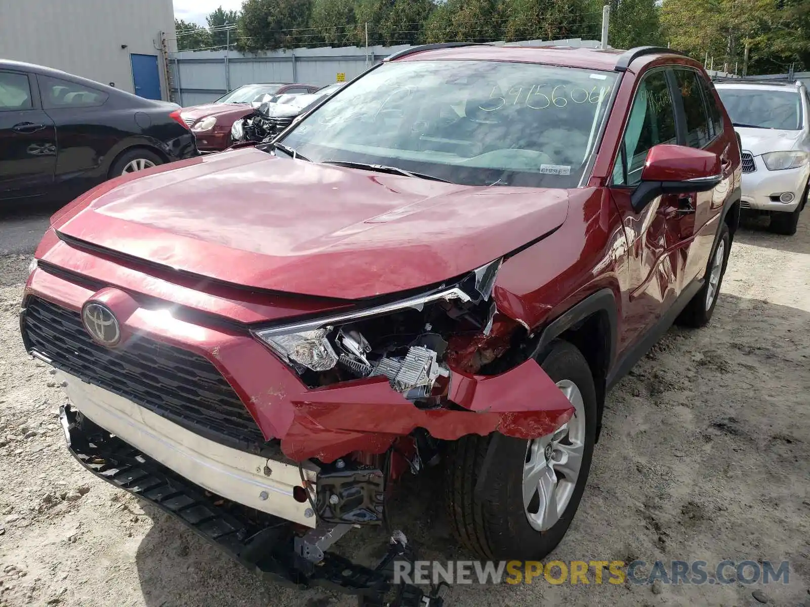 2 Photograph of a damaged car 2T3P1RFV3LW134083 TOYOTA RAV4 2020