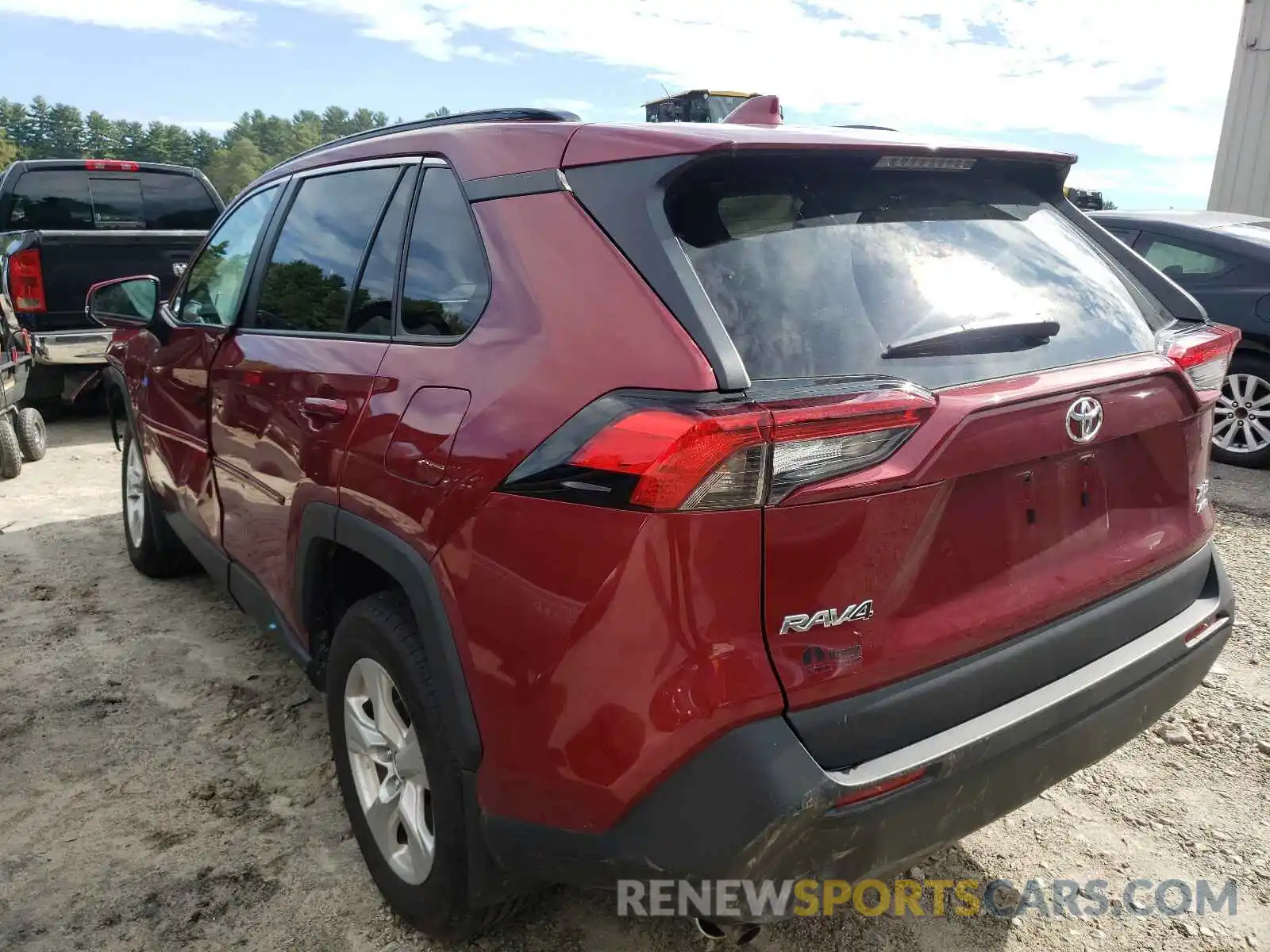 3 Photograph of a damaged car 2T3P1RFV3LW134083 TOYOTA RAV4 2020