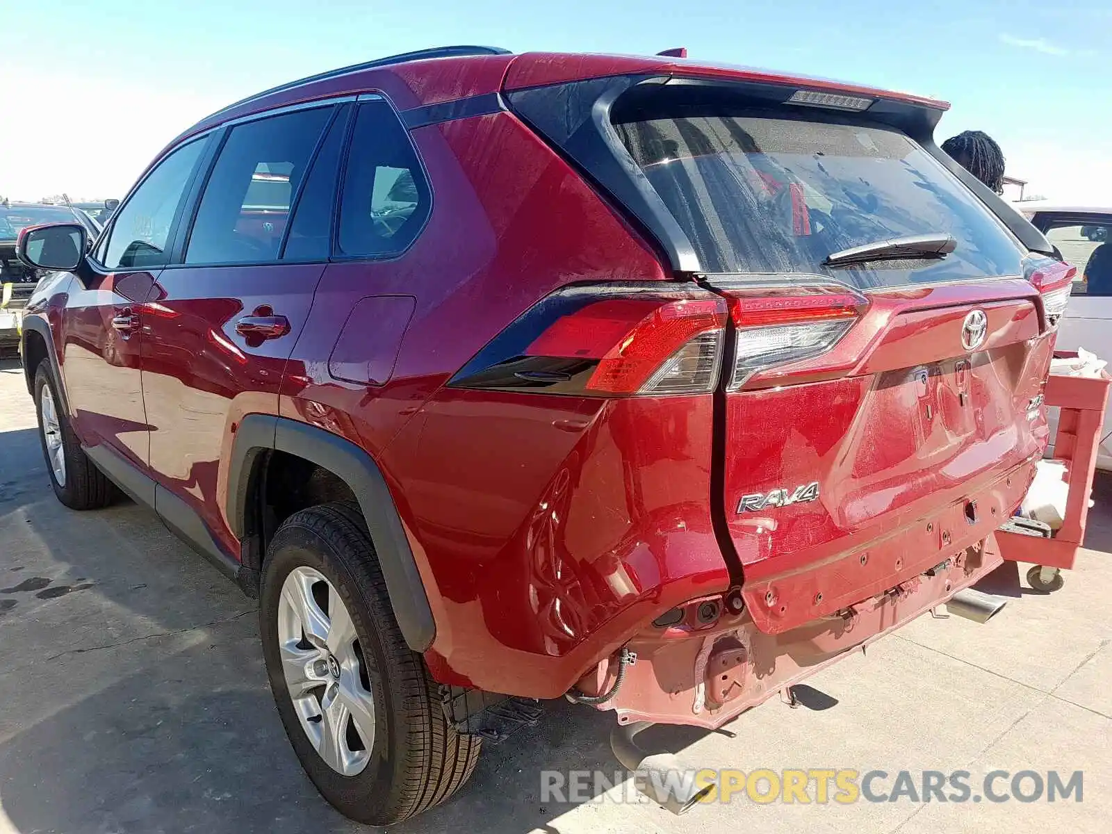 3 Photograph of a damaged car 2T3P1RFV4LC062523 TOYOTA RAV4 2020