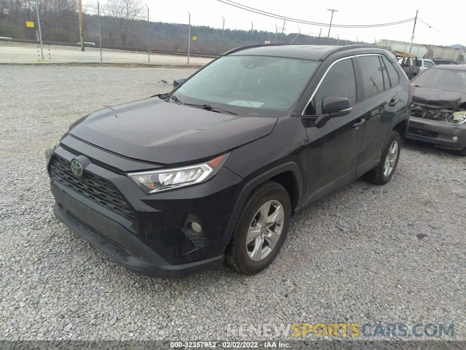 2 Photograph of a damaged car 2T3P1RFV4LC071593 TOYOTA RAV4 2020