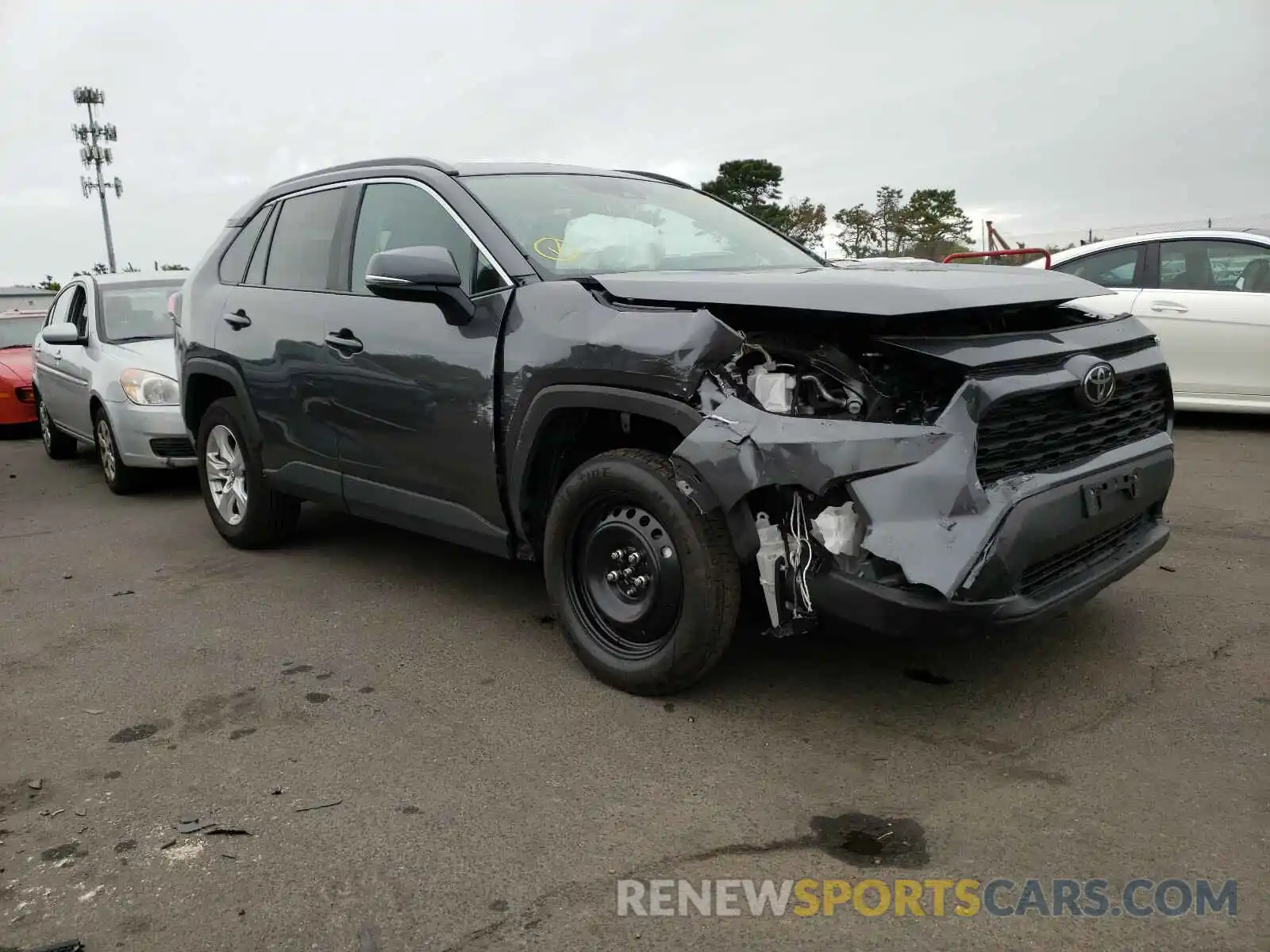 1 Photograph of a damaged car 2T3P1RFV4LC079161 TOYOTA RAV4 2020