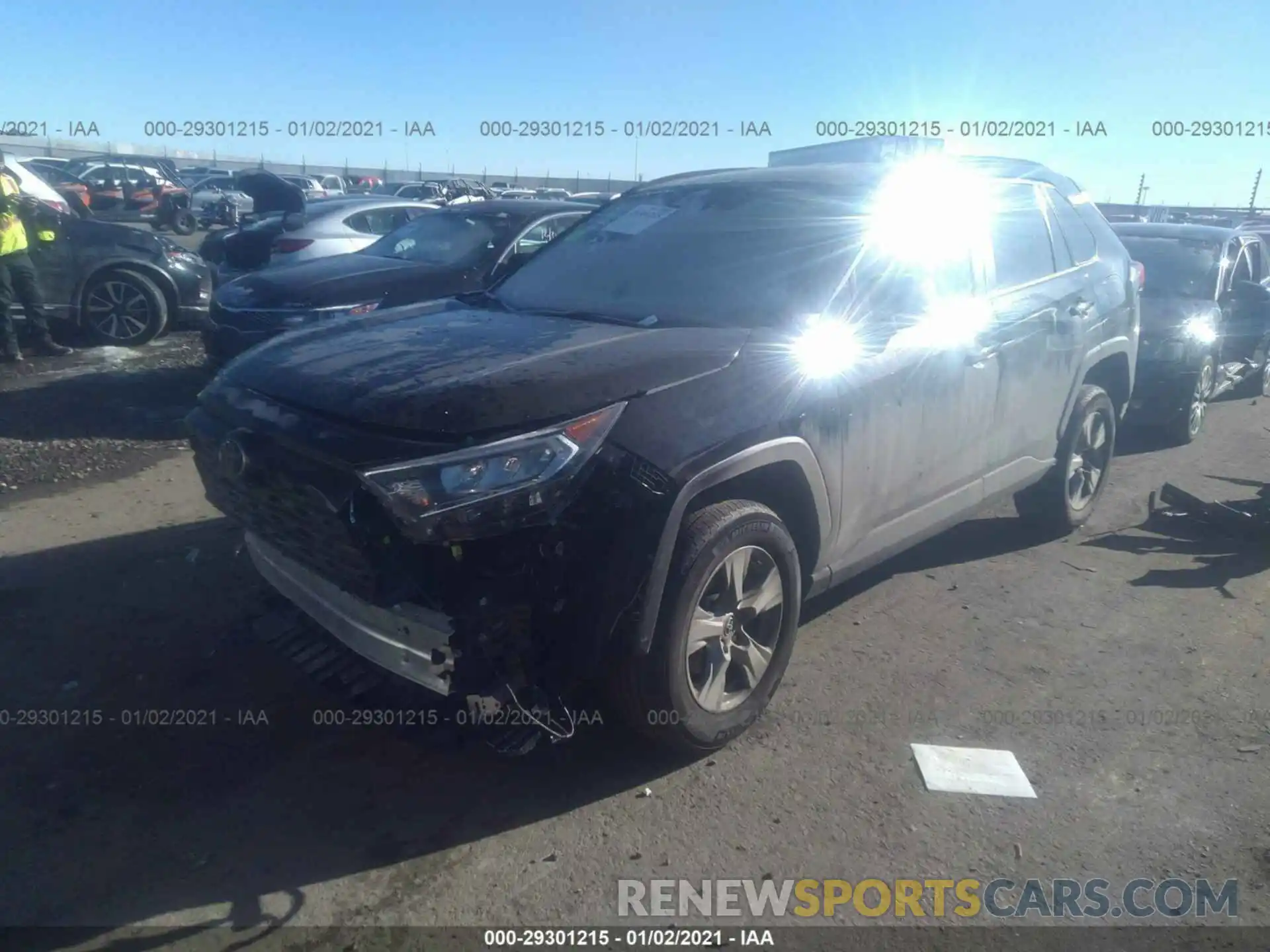 2 Photograph of a damaged car 2T3P1RFV4LC082187 TOYOTA RAV4 2020