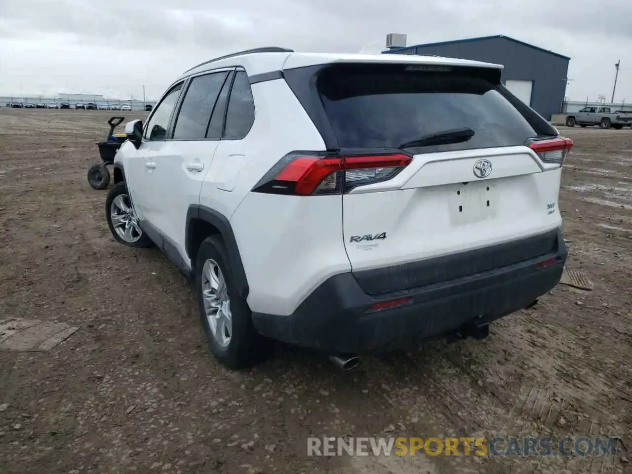 3 Photograph of a damaged car 2T3P1RFV4LC087406 TOYOTA RAV4 2020