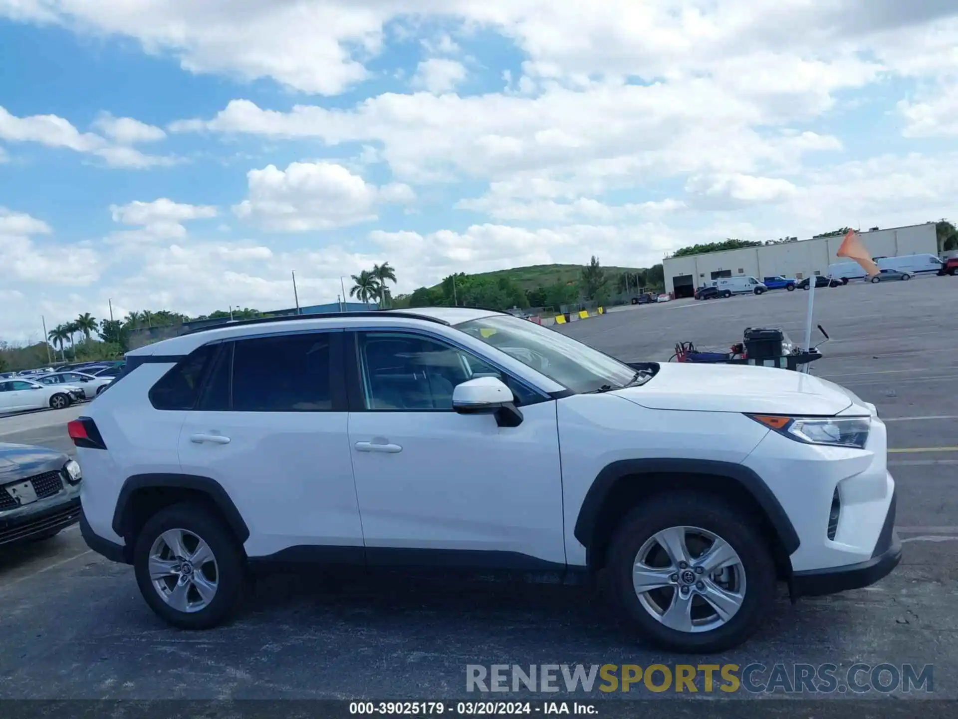 13 Photograph of a damaged car 2T3P1RFV4LC088636 TOYOTA RAV4 2020