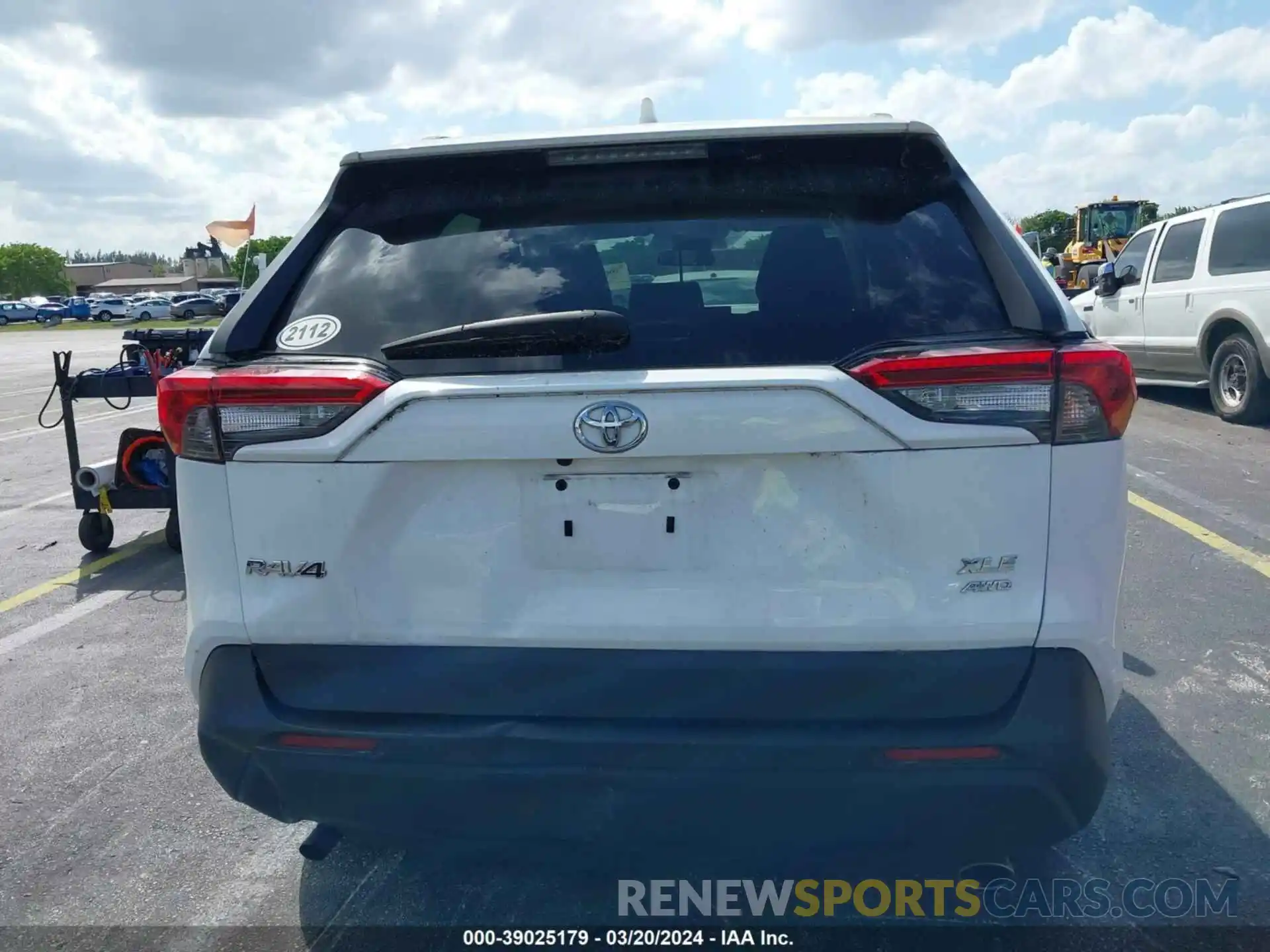 16 Photograph of a damaged car 2T3P1RFV4LC088636 TOYOTA RAV4 2020