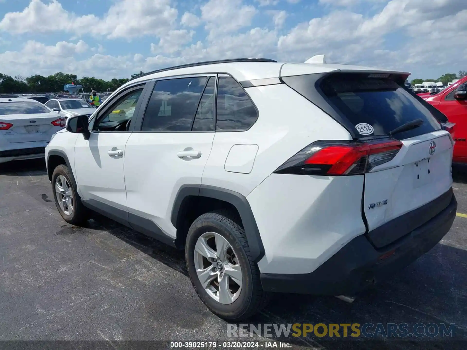 3 Photograph of a damaged car 2T3P1RFV4LC088636 TOYOTA RAV4 2020