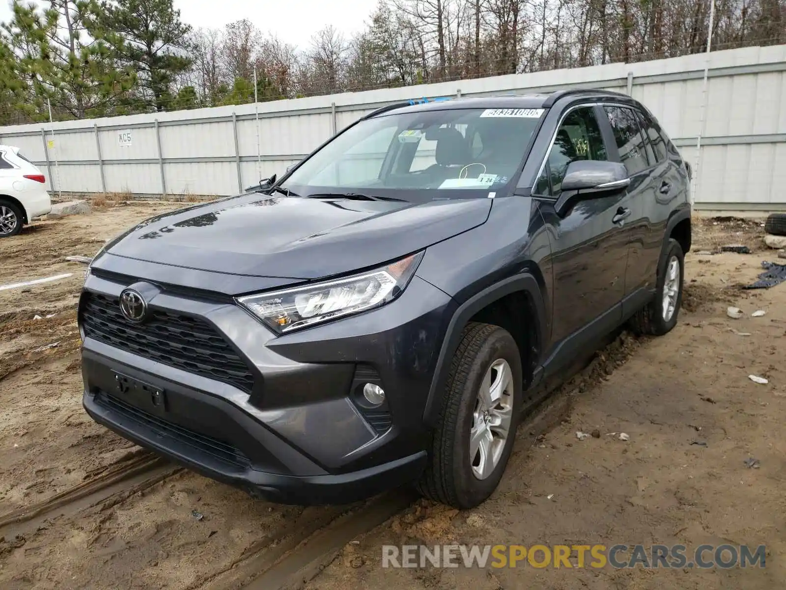 2 Photograph of a damaged car 2T3P1RFV4LC090628 TOYOTA RAV4 2020