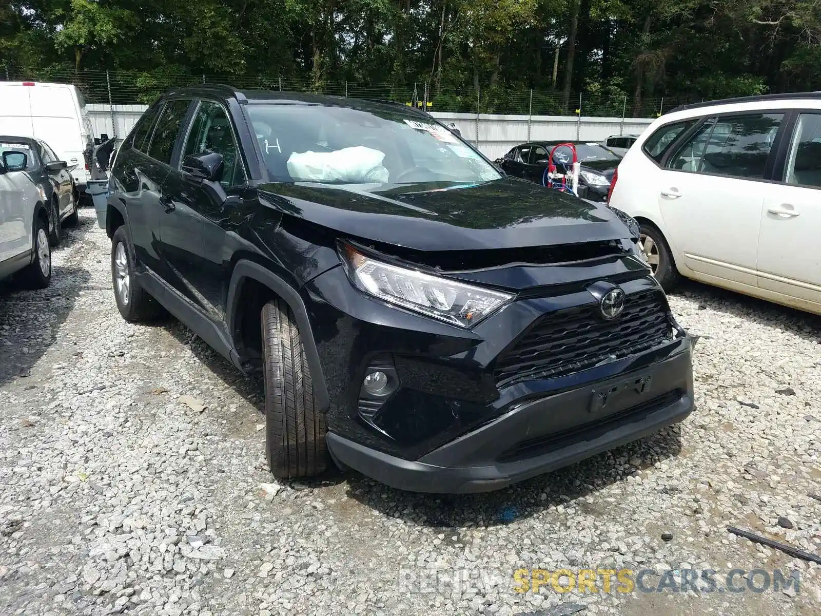 1 Photograph of a damaged car 2T3P1RFV4LC091942 TOYOTA RAV4 2020