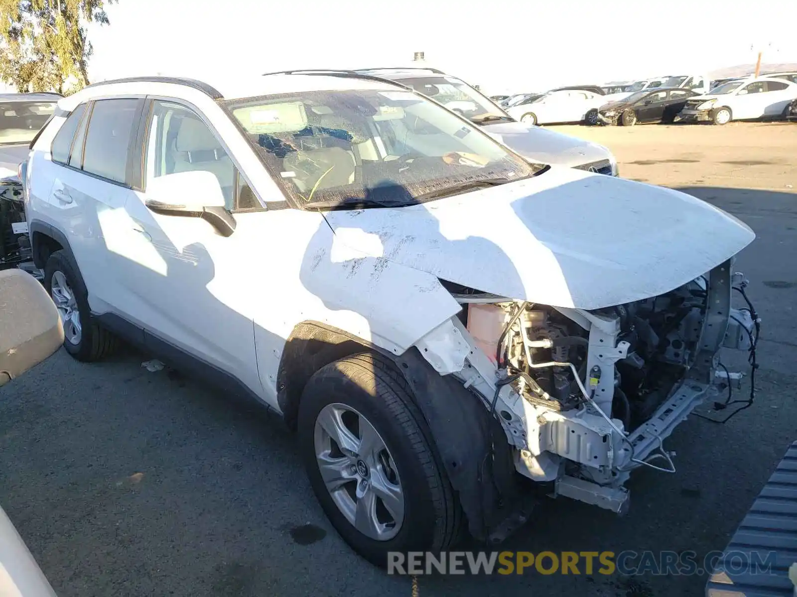 1 Photograph of a damaged car 2T3P1RFV4LC091956 TOYOTA RAV4 2020