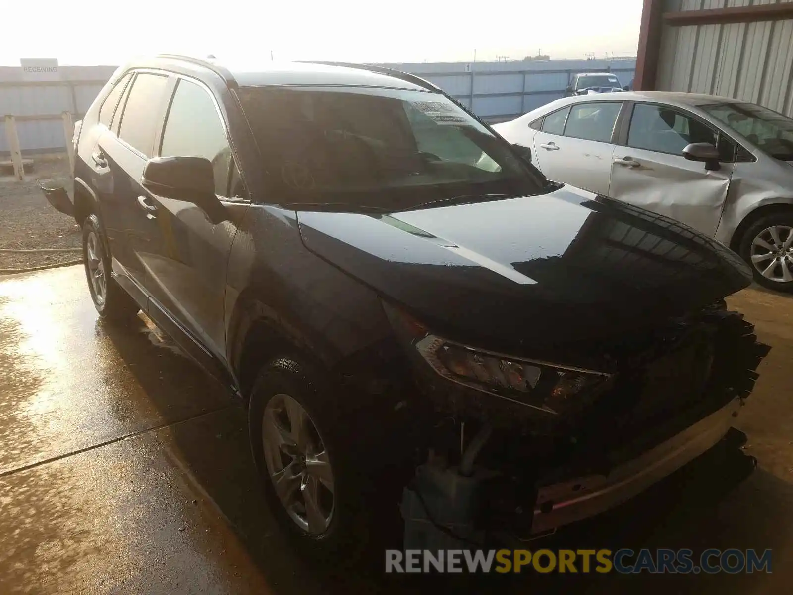 1 Photograph of a damaged car 2T3P1RFV4LC093268 TOYOTA RAV4 2020