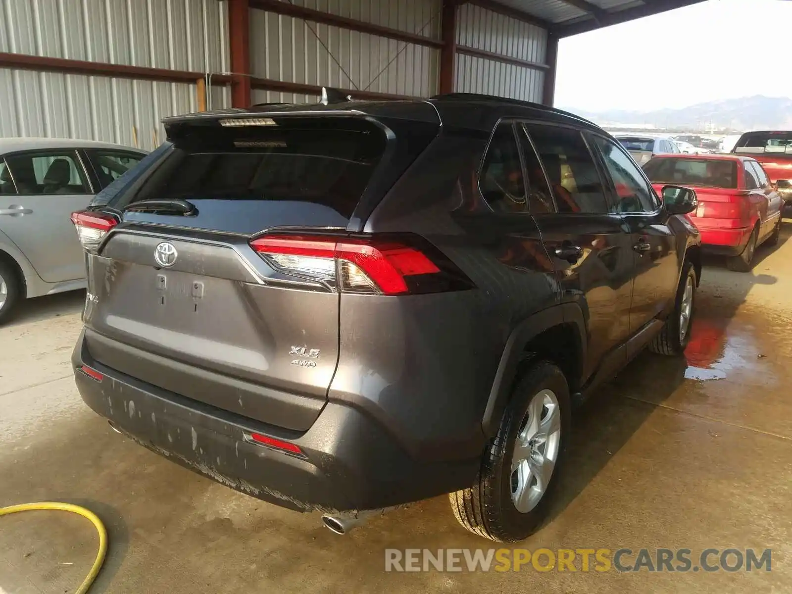 4 Photograph of a damaged car 2T3P1RFV4LC093268 TOYOTA RAV4 2020