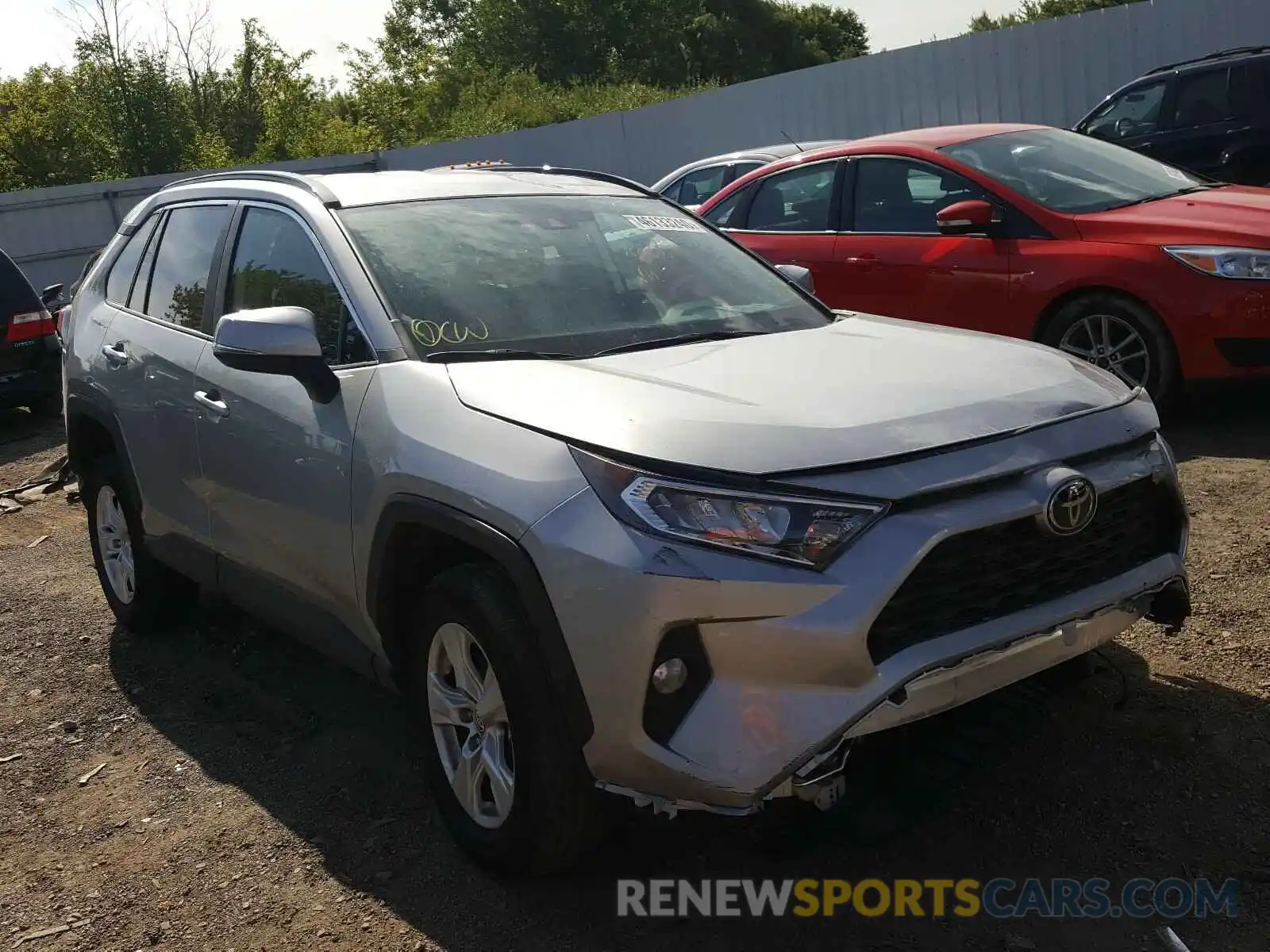 1 Photograph of a damaged car 2T3P1RFV4LC094131 TOYOTA RAV4 2020