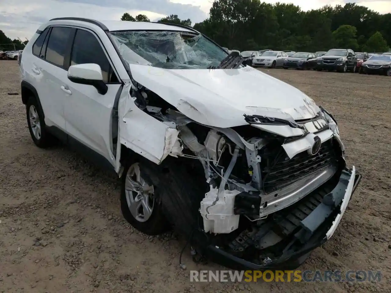 1 Photograph of a damaged car 2T3P1RFV4LC098065 TOYOTA RAV4 2020