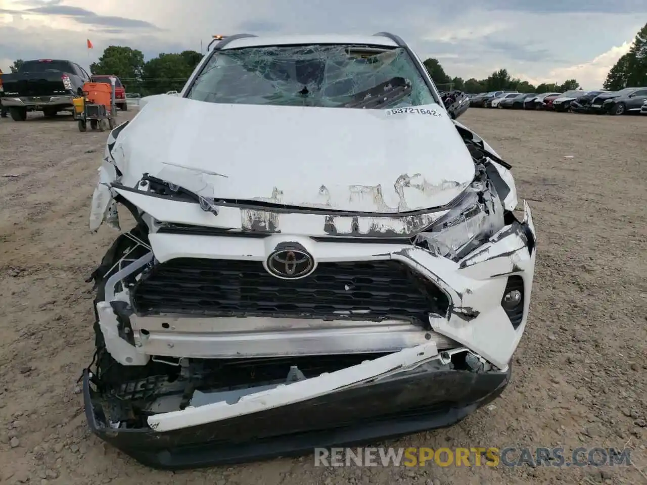 7 Photograph of a damaged car 2T3P1RFV4LC098065 TOYOTA RAV4 2020