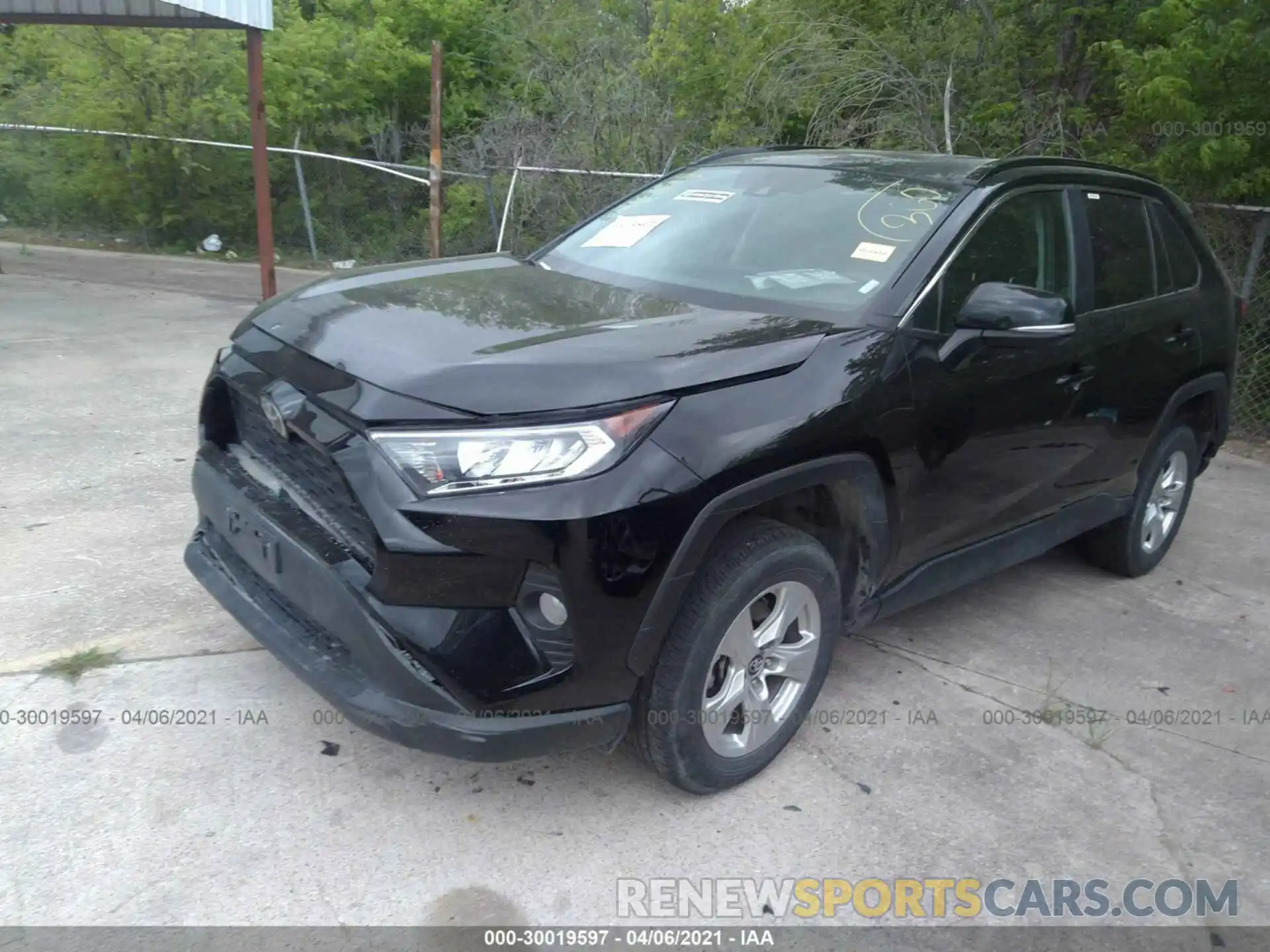 2 Фотография поврежденного автомобиля 2T3P1RFV4LC099524 TOYOTA RAV4 2020