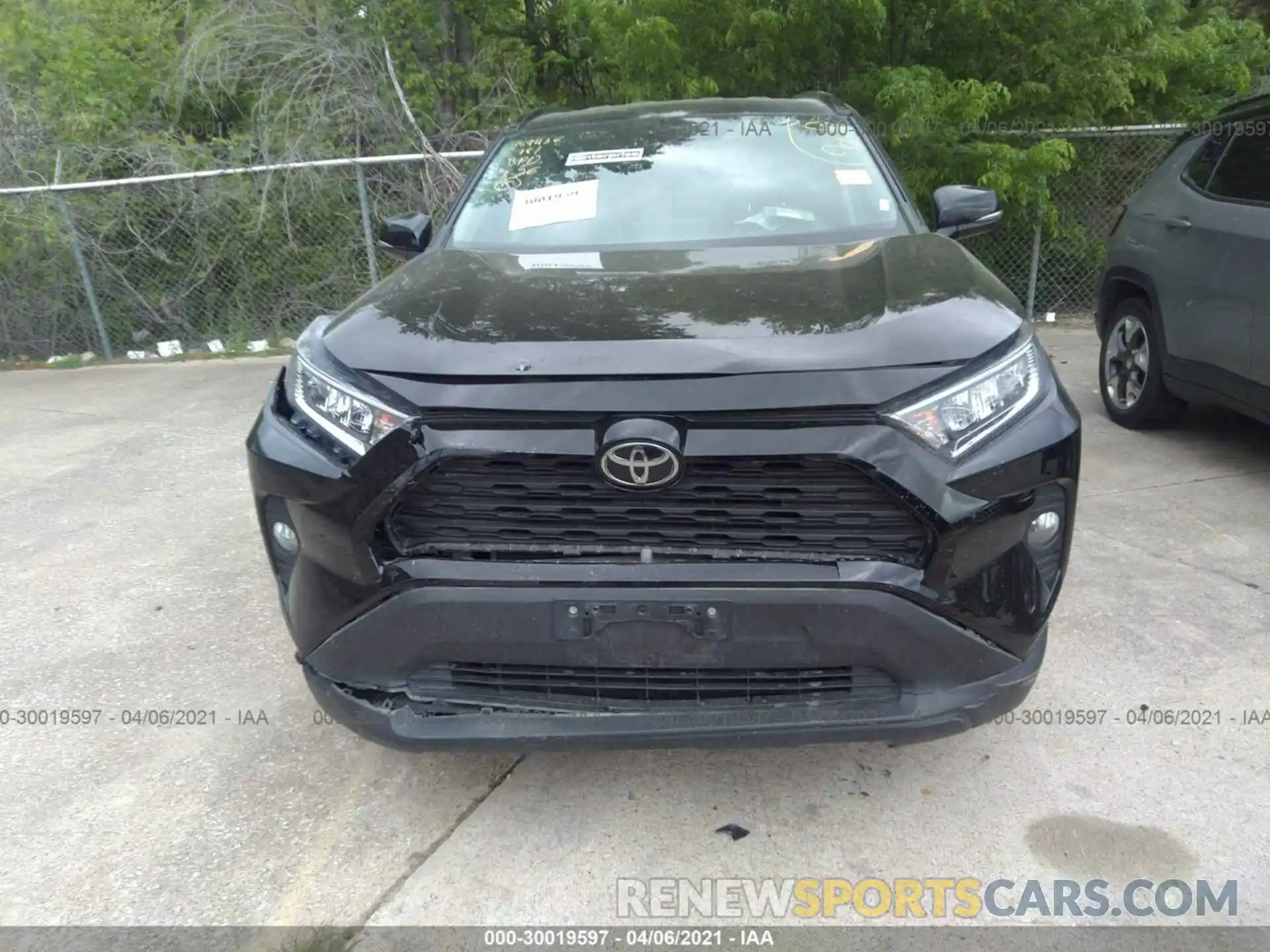 6 Photograph of a damaged car 2T3P1RFV4LC099524 TOYOTA RAV4 2020