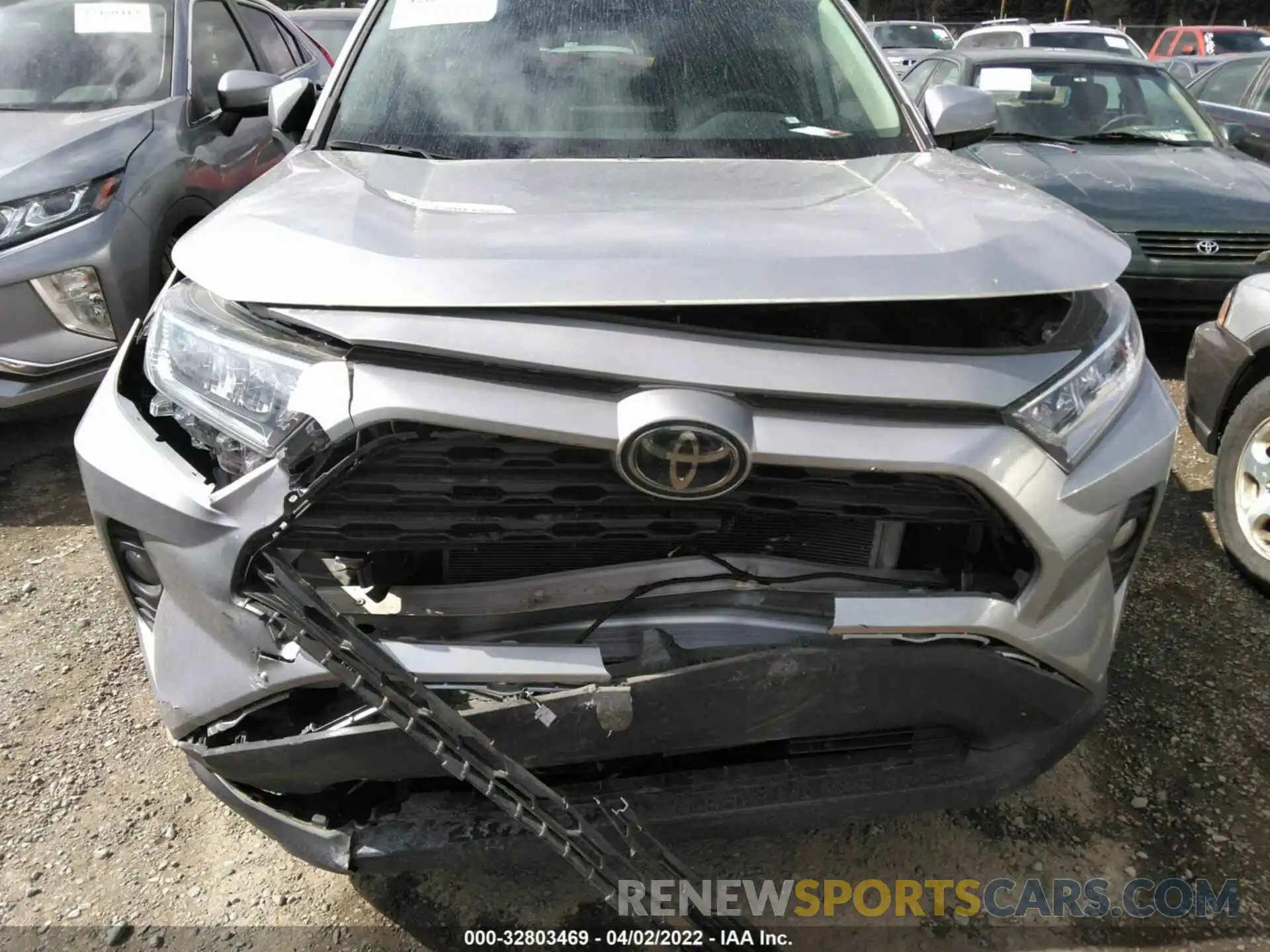 6 Photograph of a damaged car 2T3P1RFV4LC102664 TOYOTA RAV4 2020