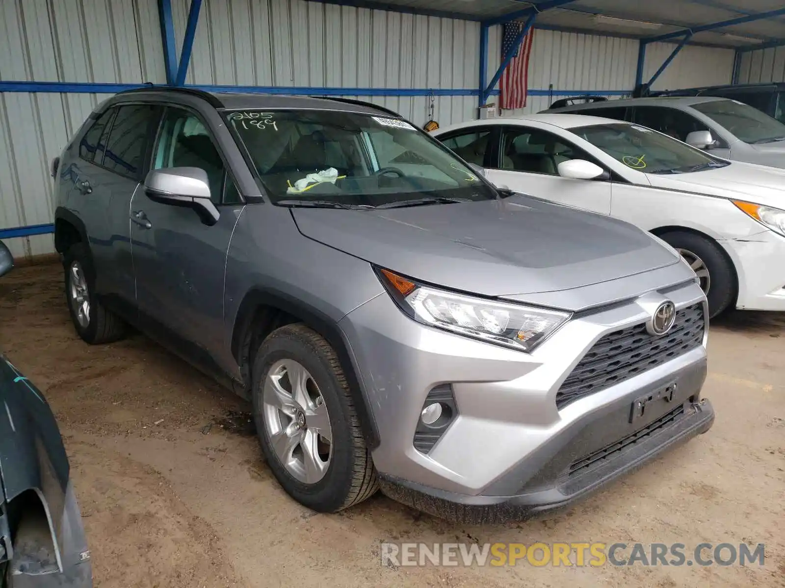 1 Photograph of a damaged car 2T3P1RFV4LC103720 TOYOTA RAV4 2020