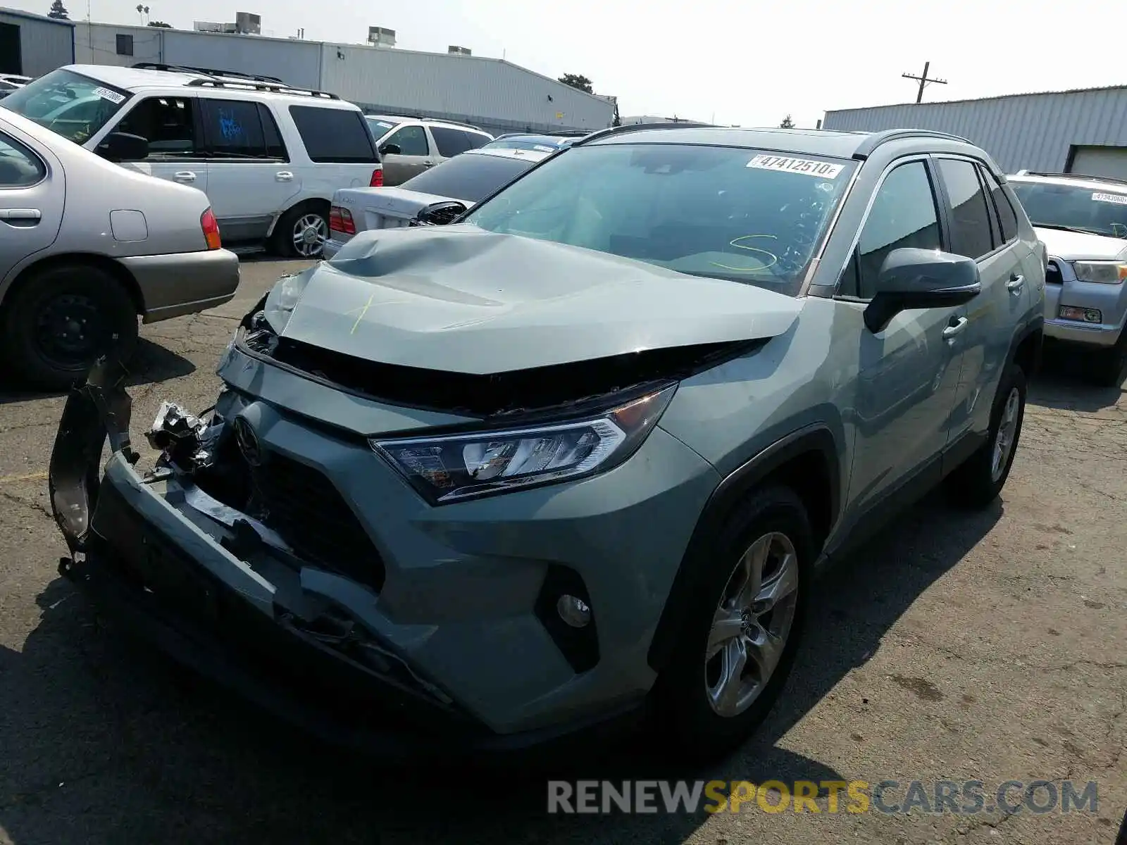 2 Photograph of a damaged car 2T3P1RFV4LC105712 TOYOTA RAV4 2020