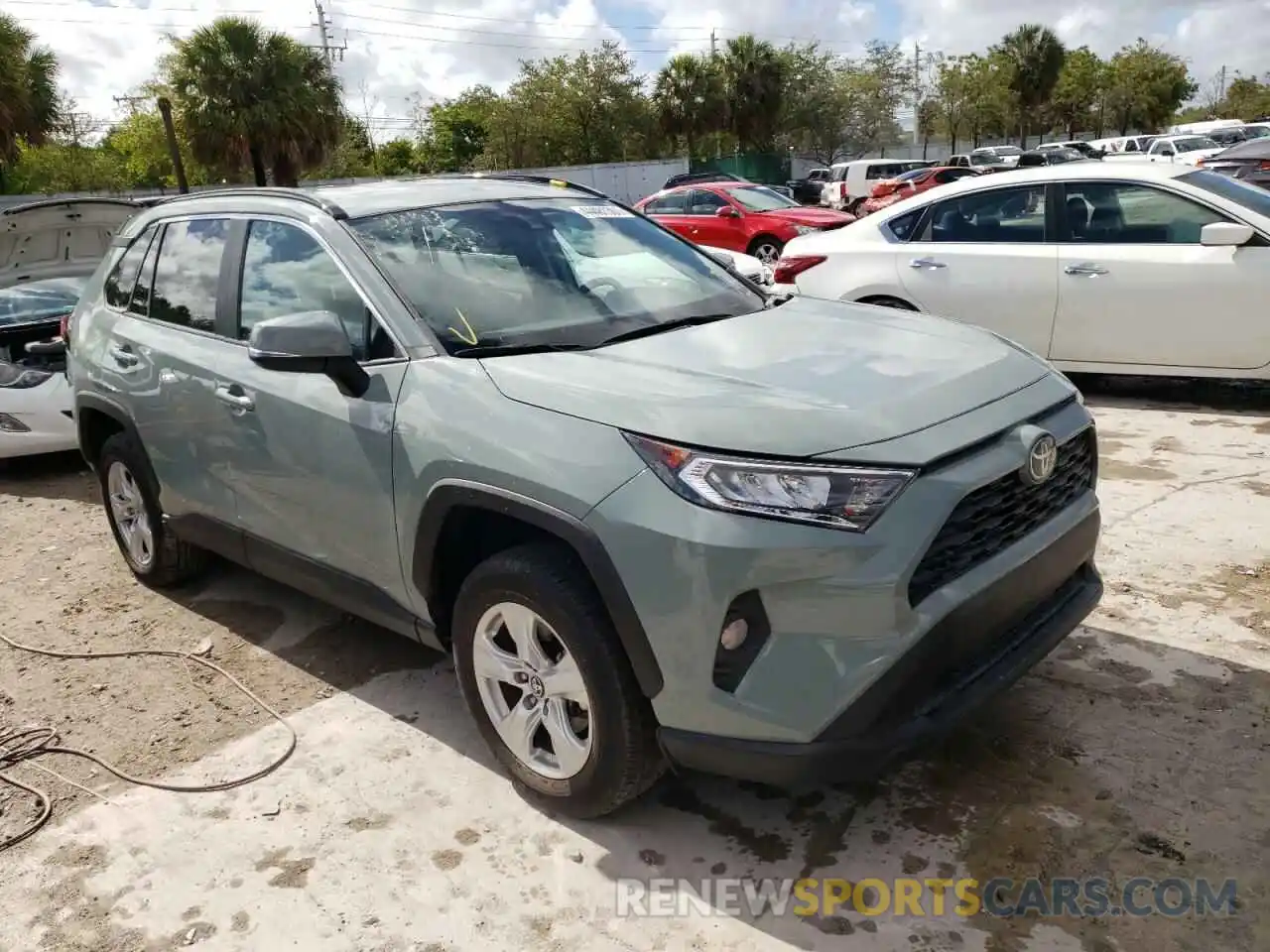 1 Photograph of a damaged car 2T3P1RFV4LC116953 TOYOTA RAV4 2020