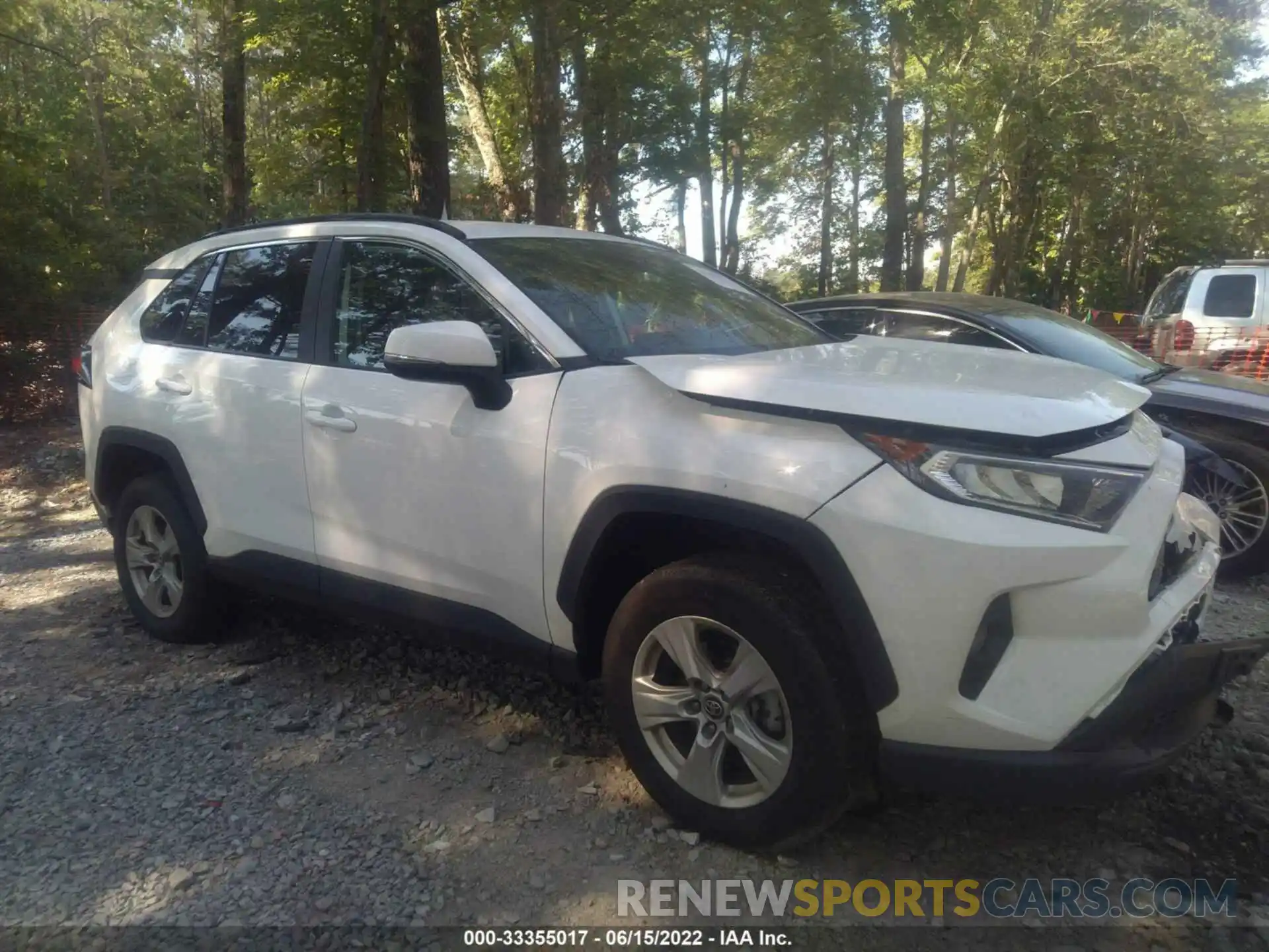 1 Photograph of a damaged car 2T3P1RFV4LC123112 TOYOTA RAV4 2020