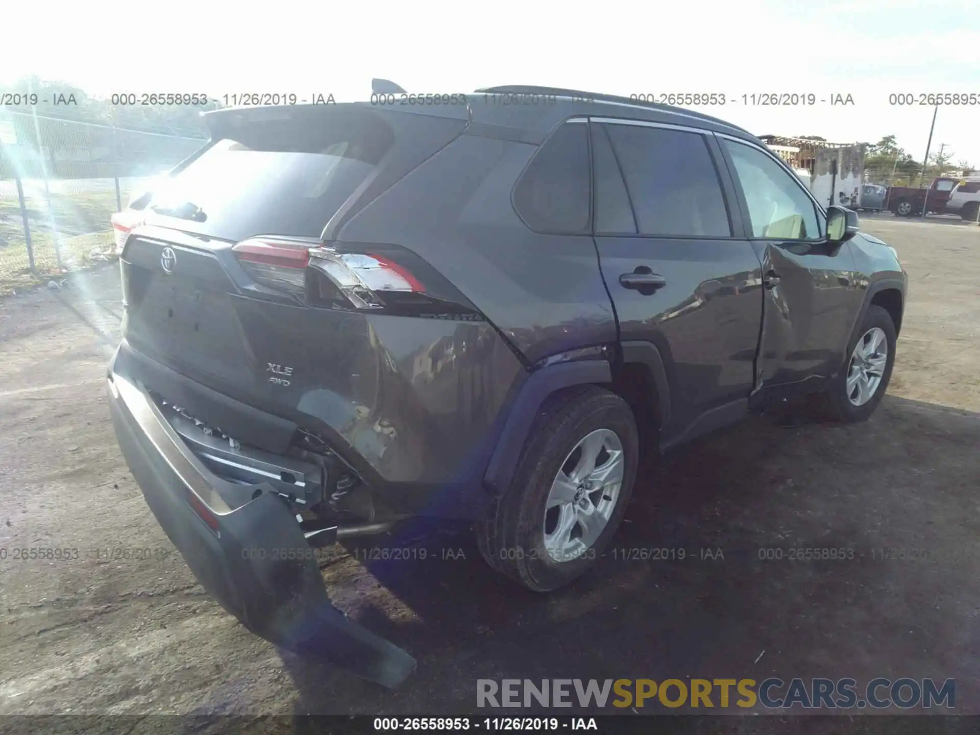 4 Photograph of a damaged car 2T3P1RFV4LW085105 TOYOTA RAV4 2020