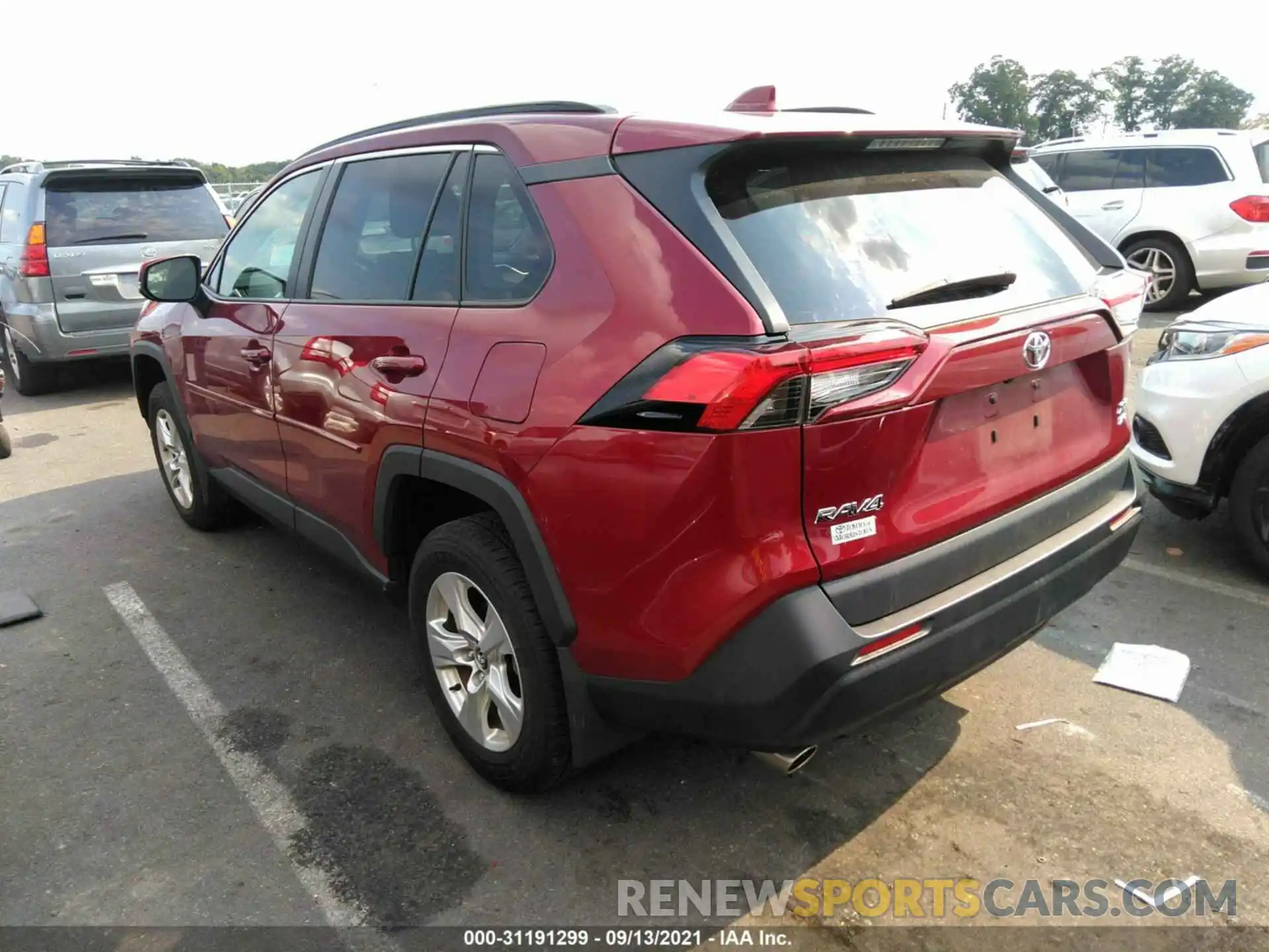 3 Photograph of a damaged car 2T3P1RFV4LW091485 TOYOTA RAV4 2020