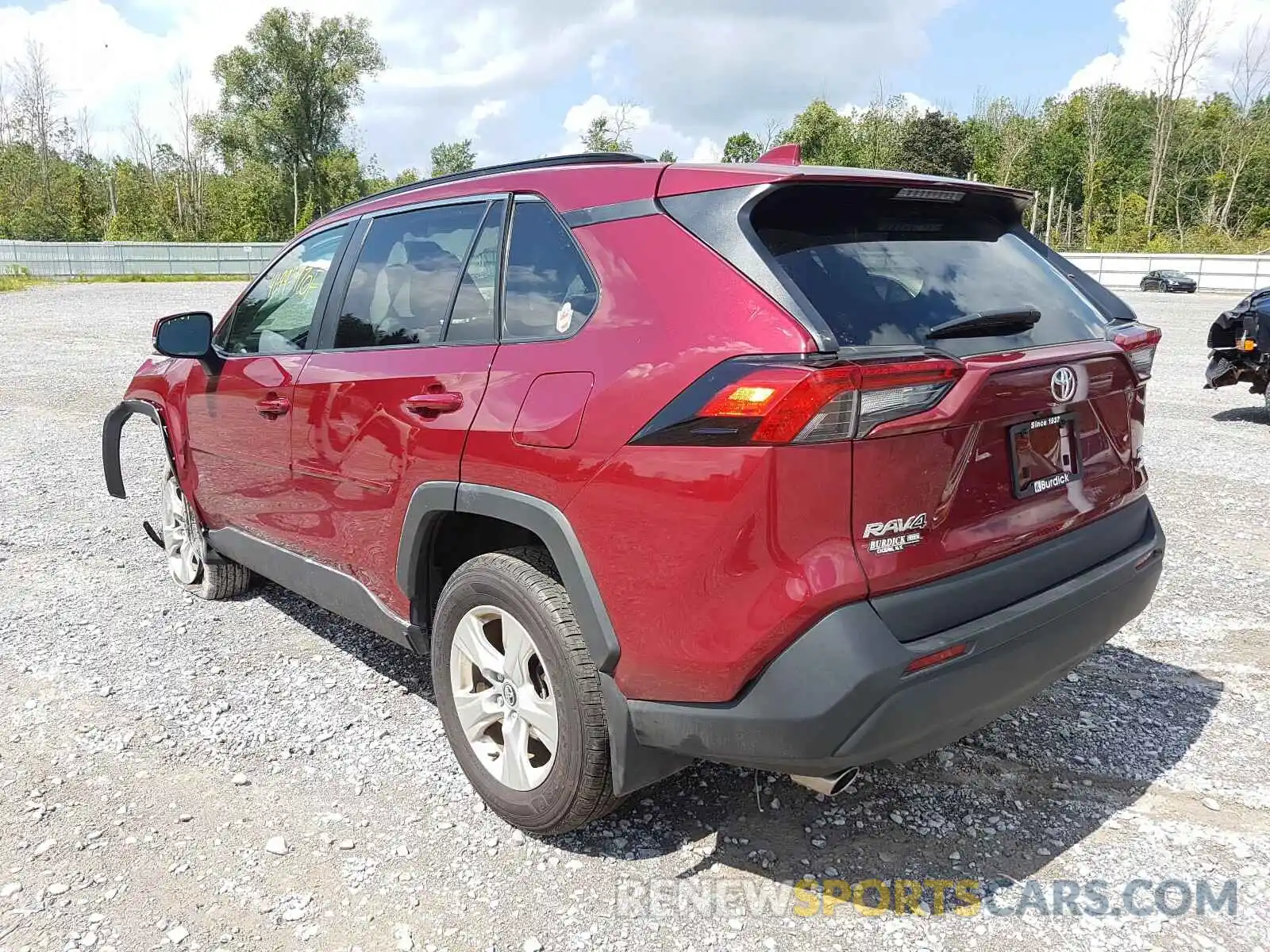 3 Photograph of a damaged car 2T3P1RFV4LW109175 TOYOTA RAV4 2020