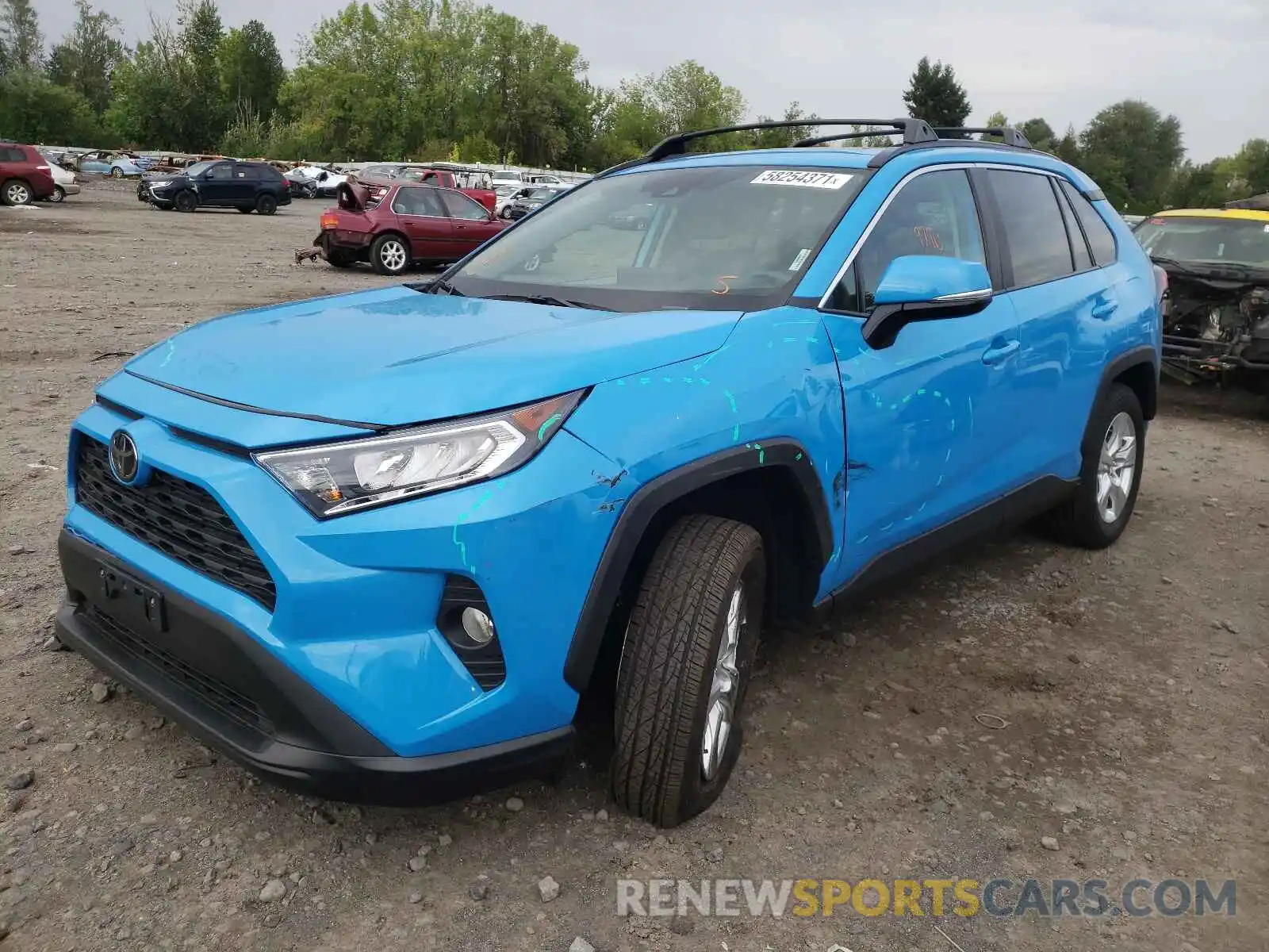 2 Photograph of a damaged car 2T3P1RFV4LW119141 TOYOTA RAV4 2020