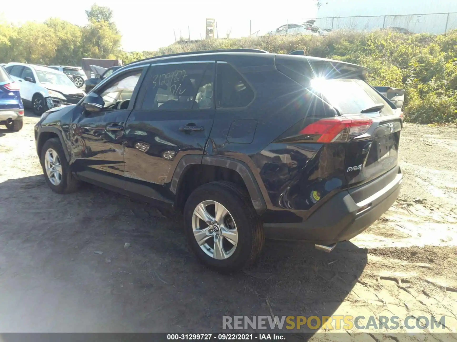 3 Photograph of a damaged car 2T3P1RFV5LC075278 TOYOTA RAV4 2020