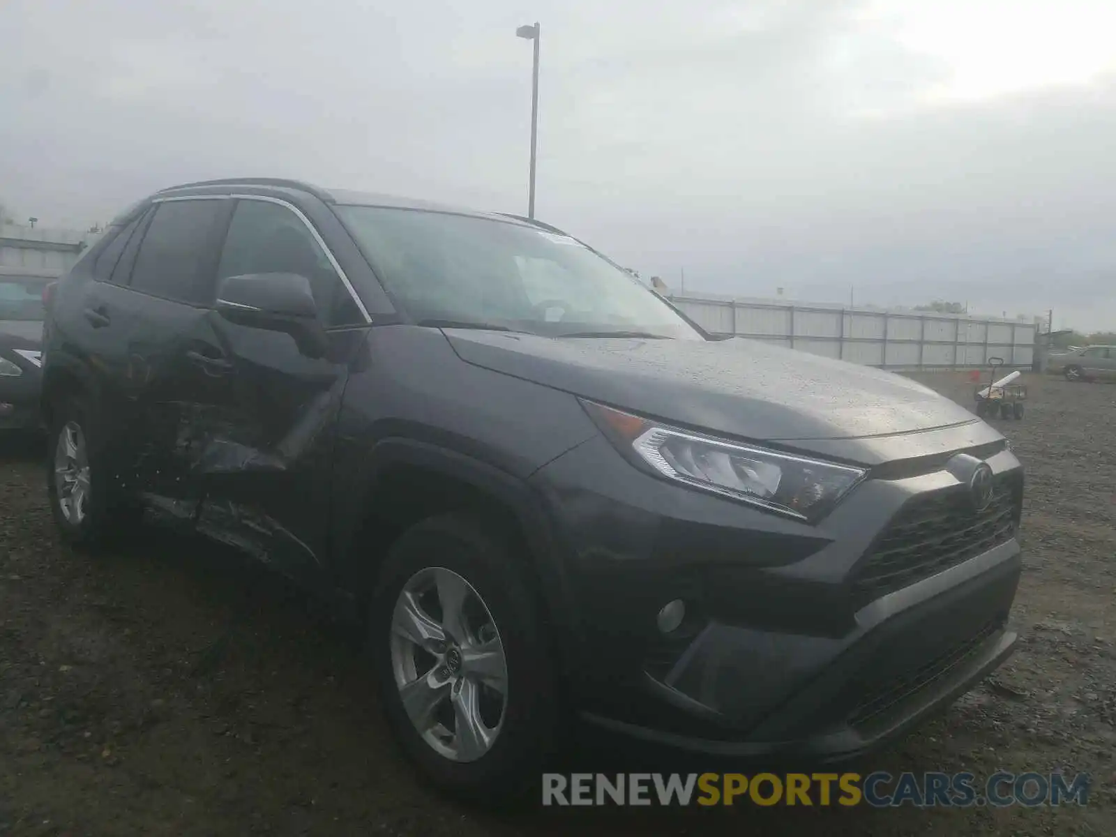 1 Photograph of a damaged car 2T3P1RFV5LC081212 TOYOTA RAV4 2020