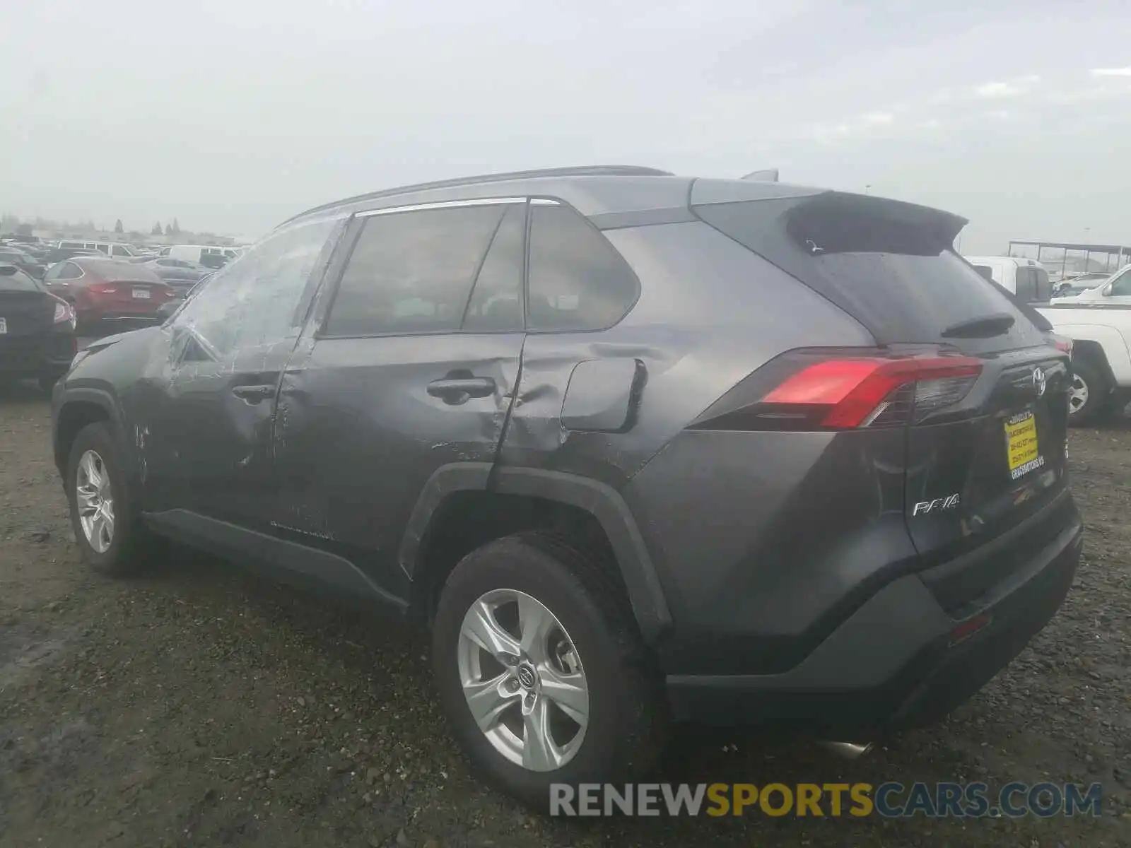 3 Photograph of a damaged car 2T3P1RFV5LC081212 TOYOTA RAV4 2020