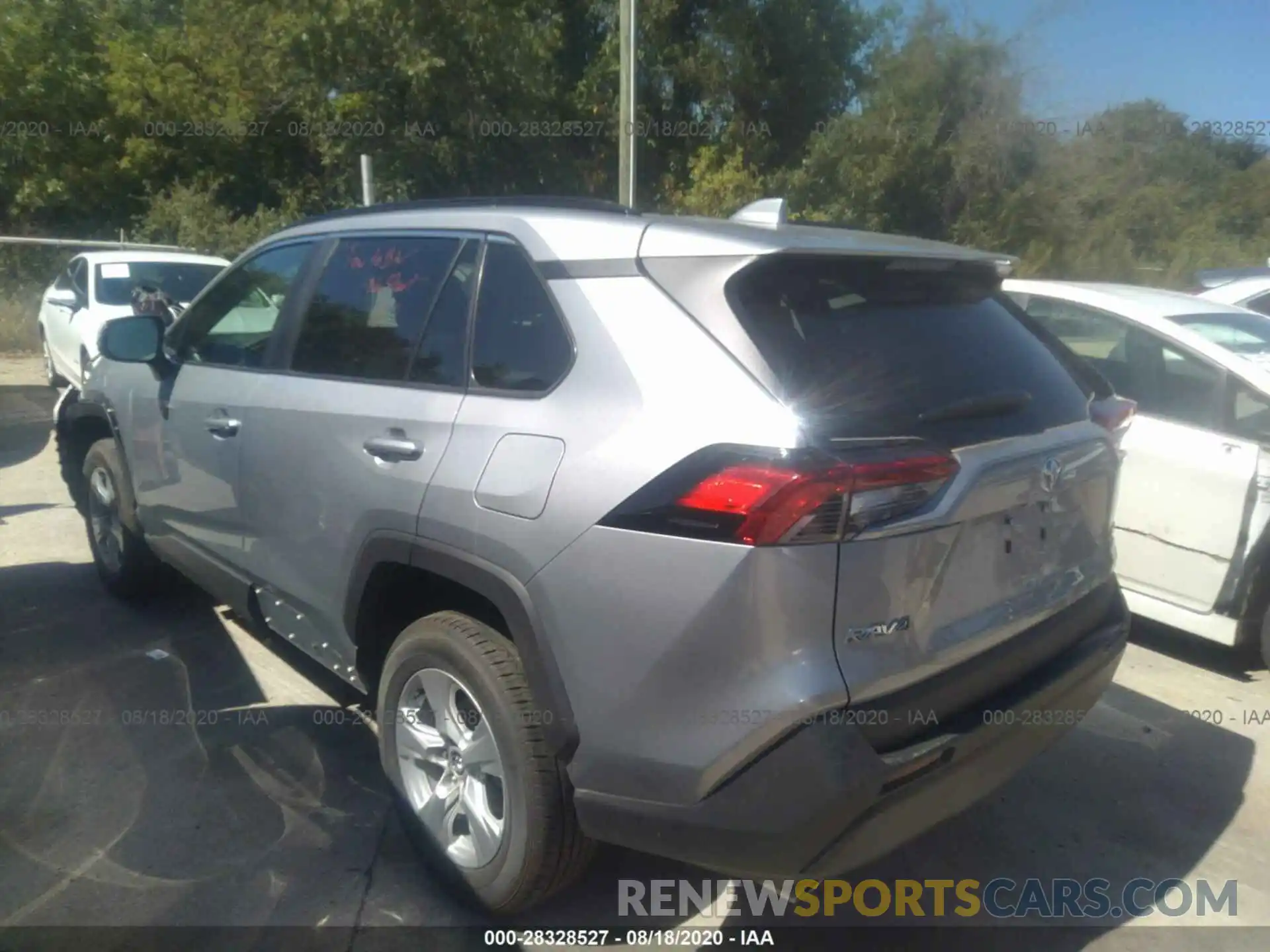 3 Photograph of a damaged car 2T3P1RFV5LC097927 TOYOTA RAV4 2020