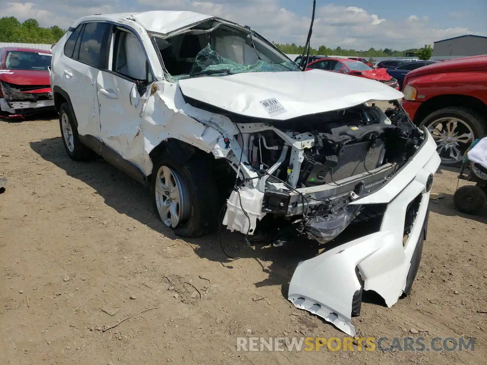 1 Photograph of a damaged car 2T3P1RFV5LC100227 TOYOTA RAV4 2020