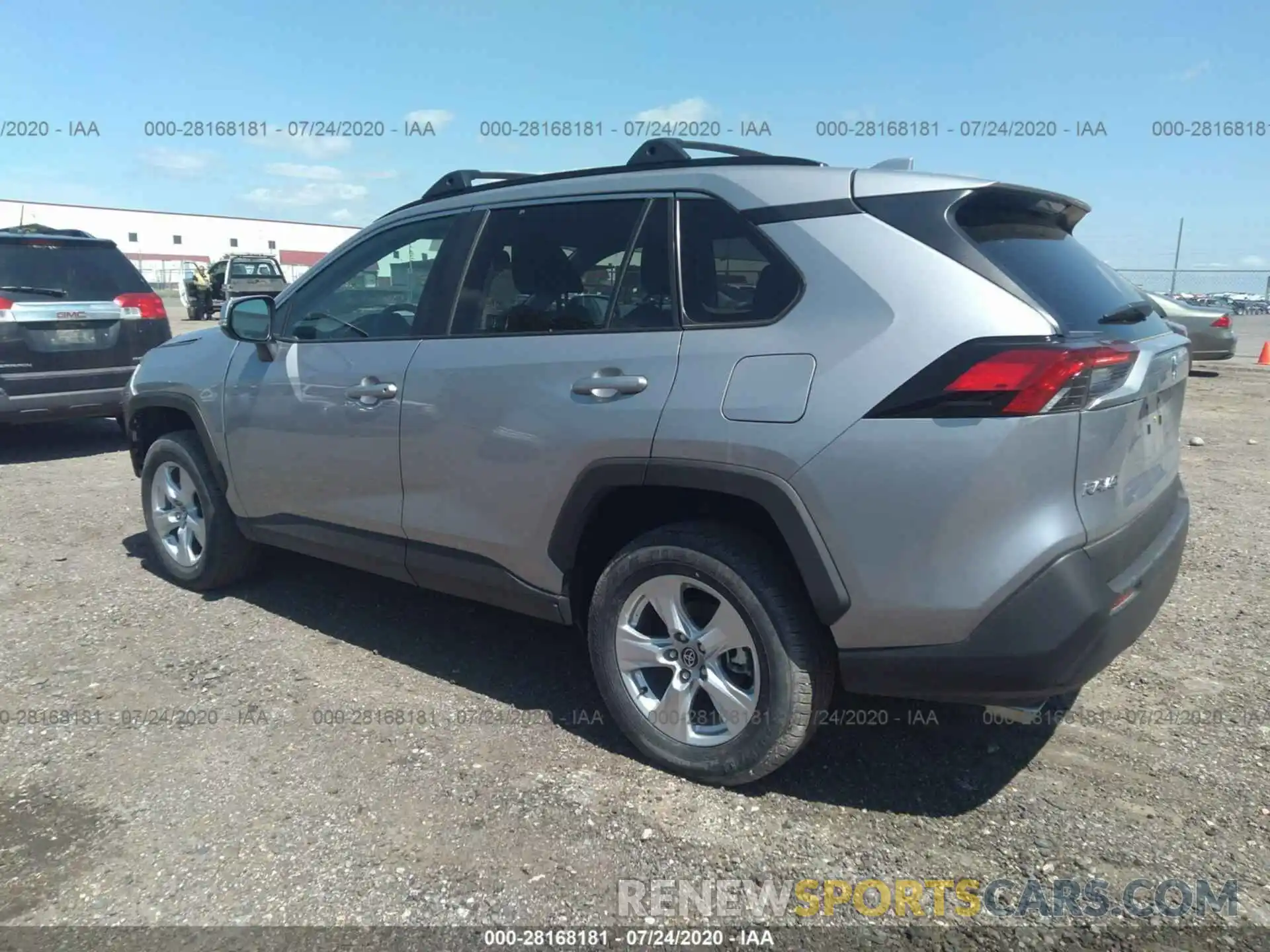 3 Фотография поврежденного автомобиля 2T3P1RFV5LC101040 TOYOTA RAV4 2020