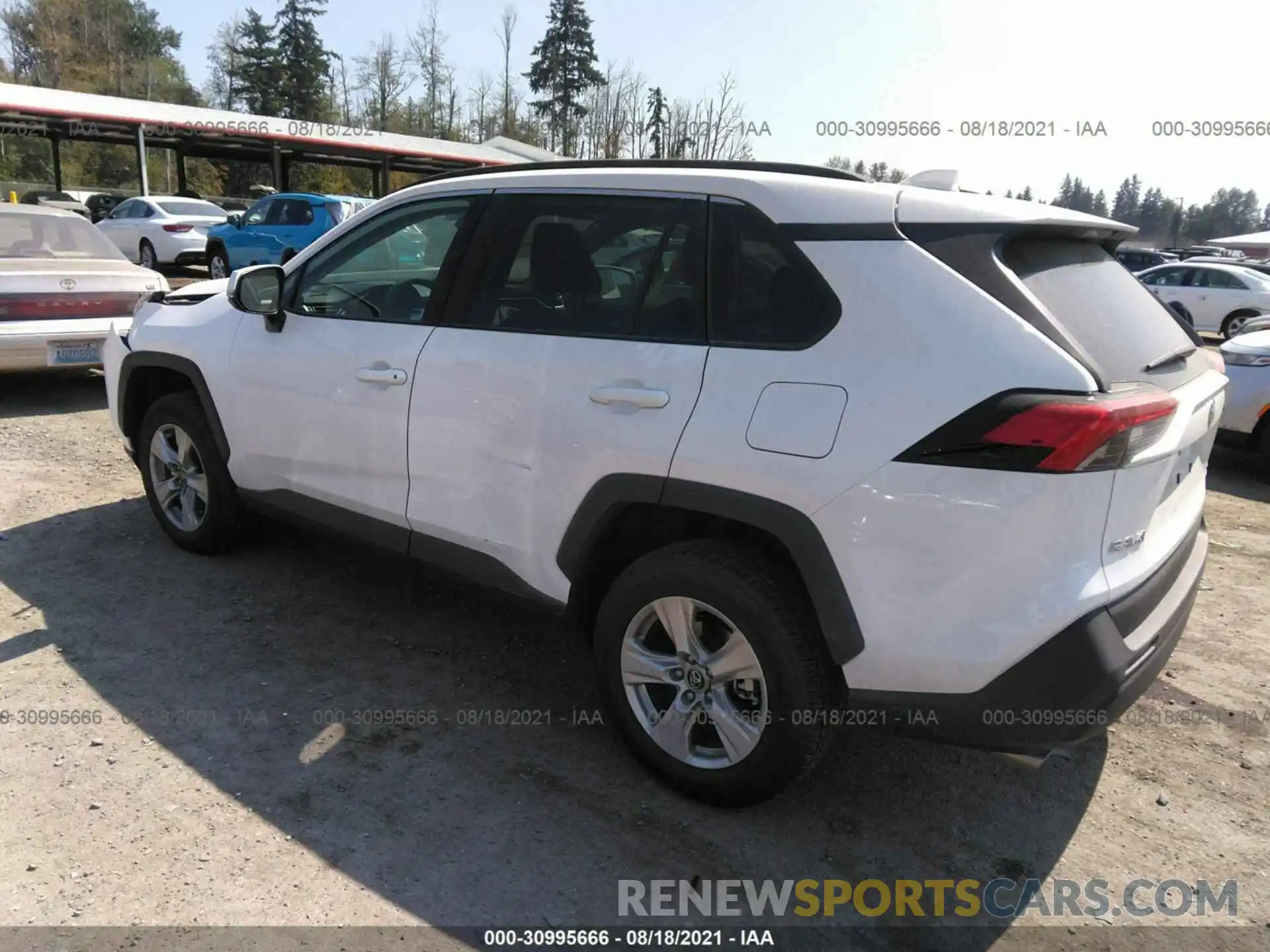 3 Photograph of a damaged car 2T3P1RFV5LC112233 TOYOTA RAV4 2020