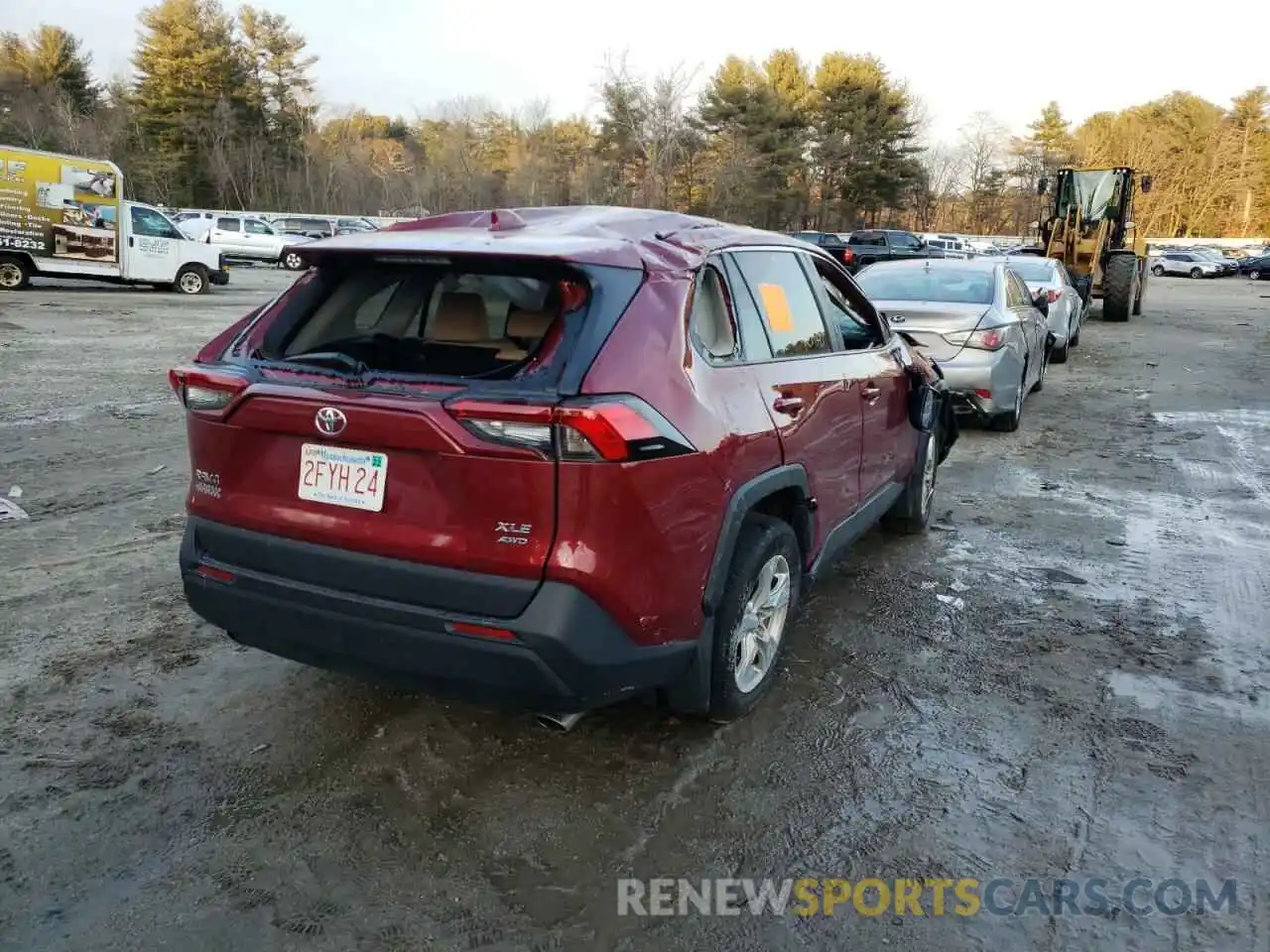 4 Photograph of a damaged car 2T3P1RFV5LC114127 TOYOTA RAV4 2020