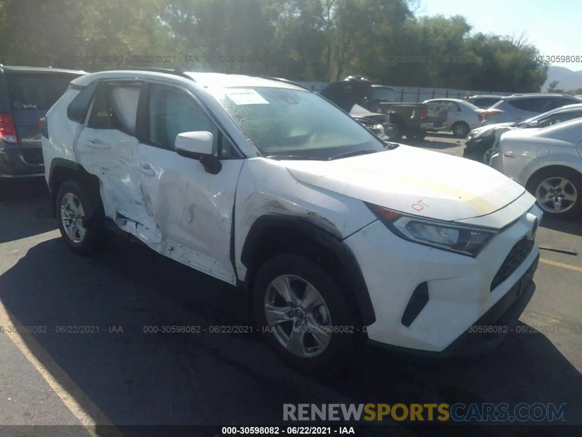 1 Photograph of a damaged car 2T3P1RFV5LC117187 TOYOTA RAV4 2020