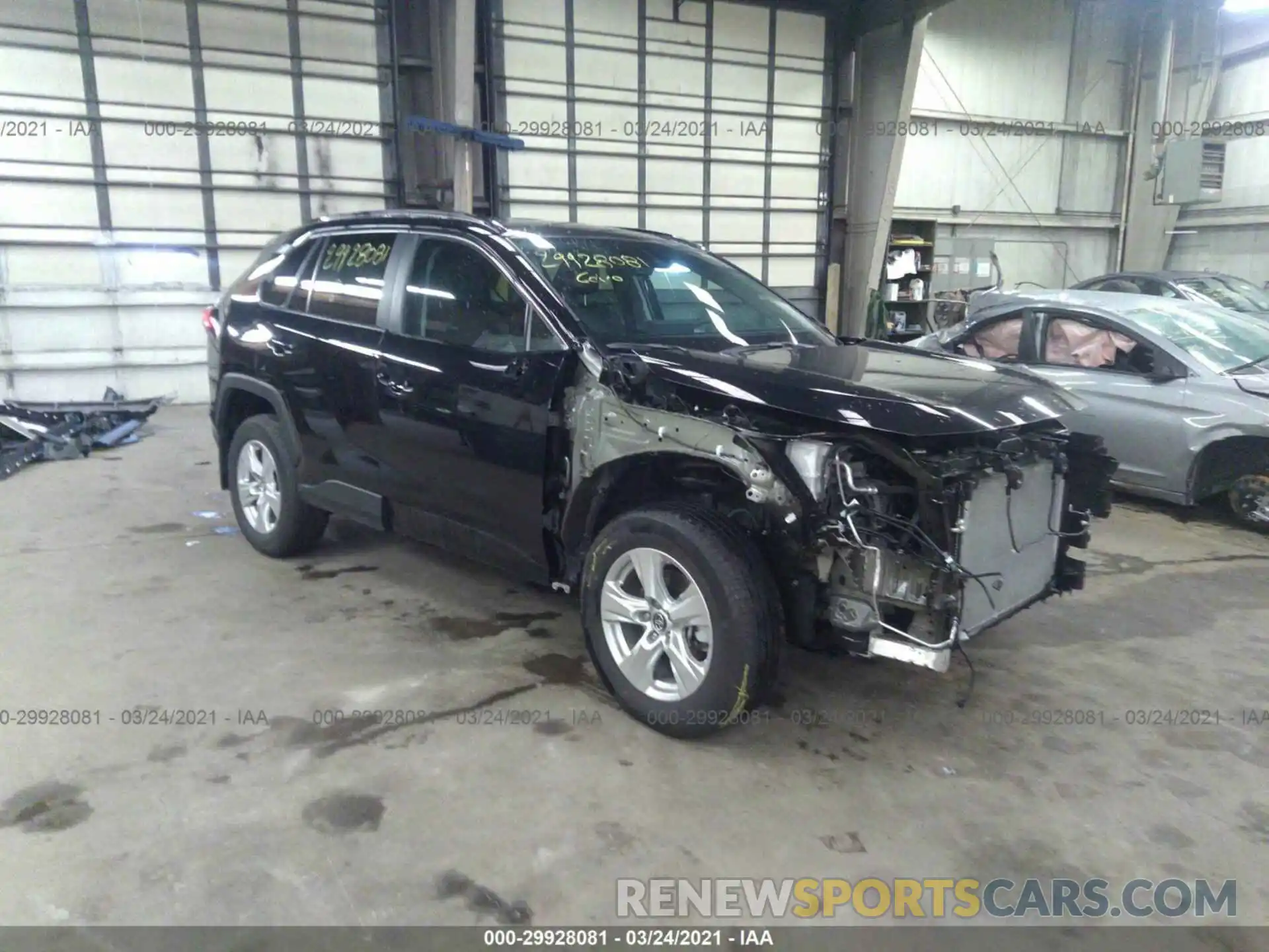 1 Photograph of a damaged car 2T3P1RFV5LC125211 TOYOTA RAV4 2020