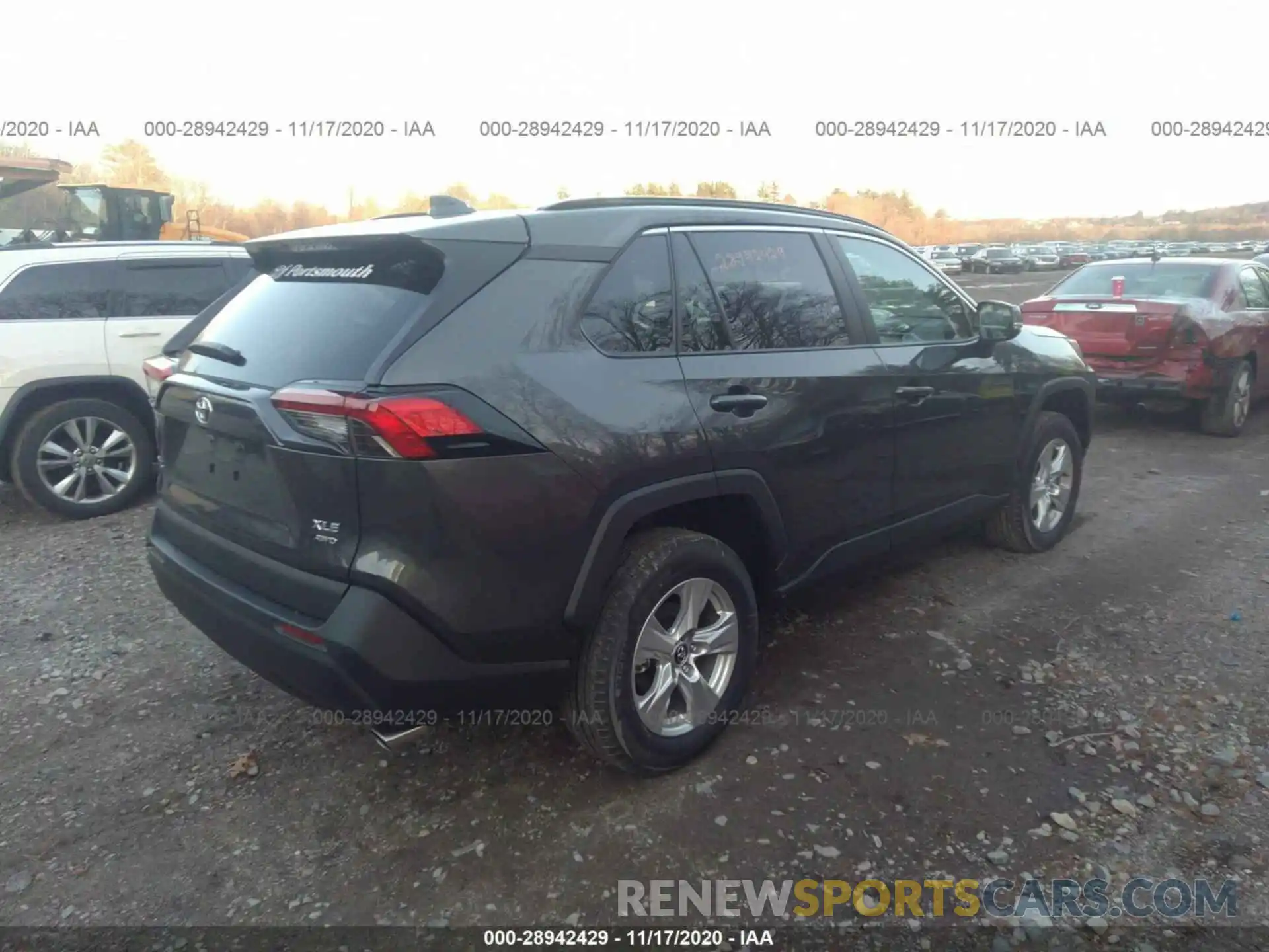 4 Photograph of a damaged car 2T3P1RFV5LC131247 TOYOTA RAV4 2020