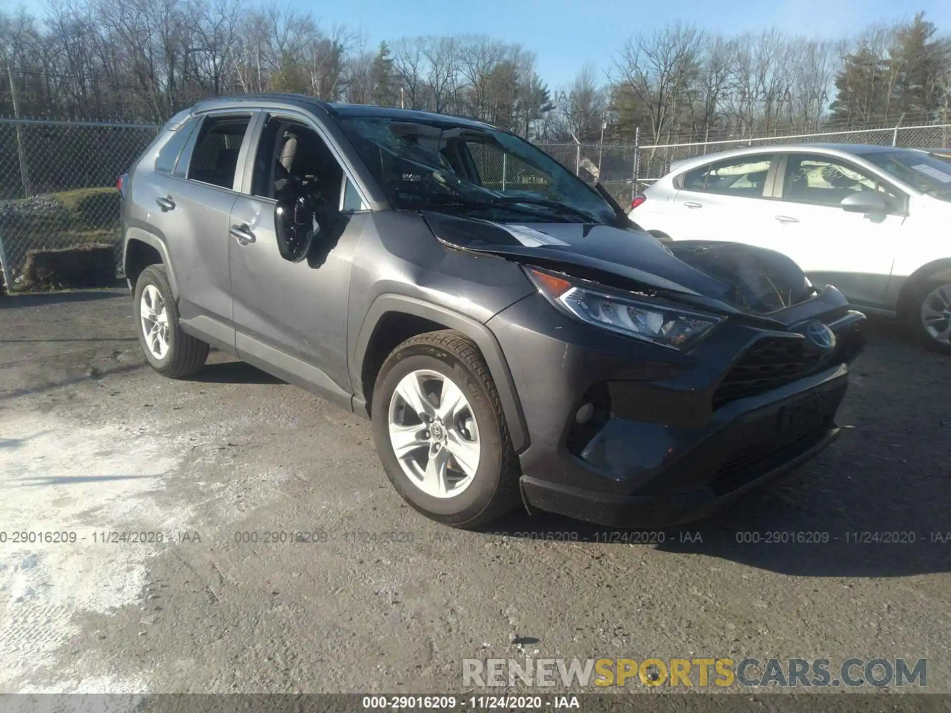 1 Photograph of a damaged car 2T3P1RFV5LC134202 TOYOTA RAV4 2020