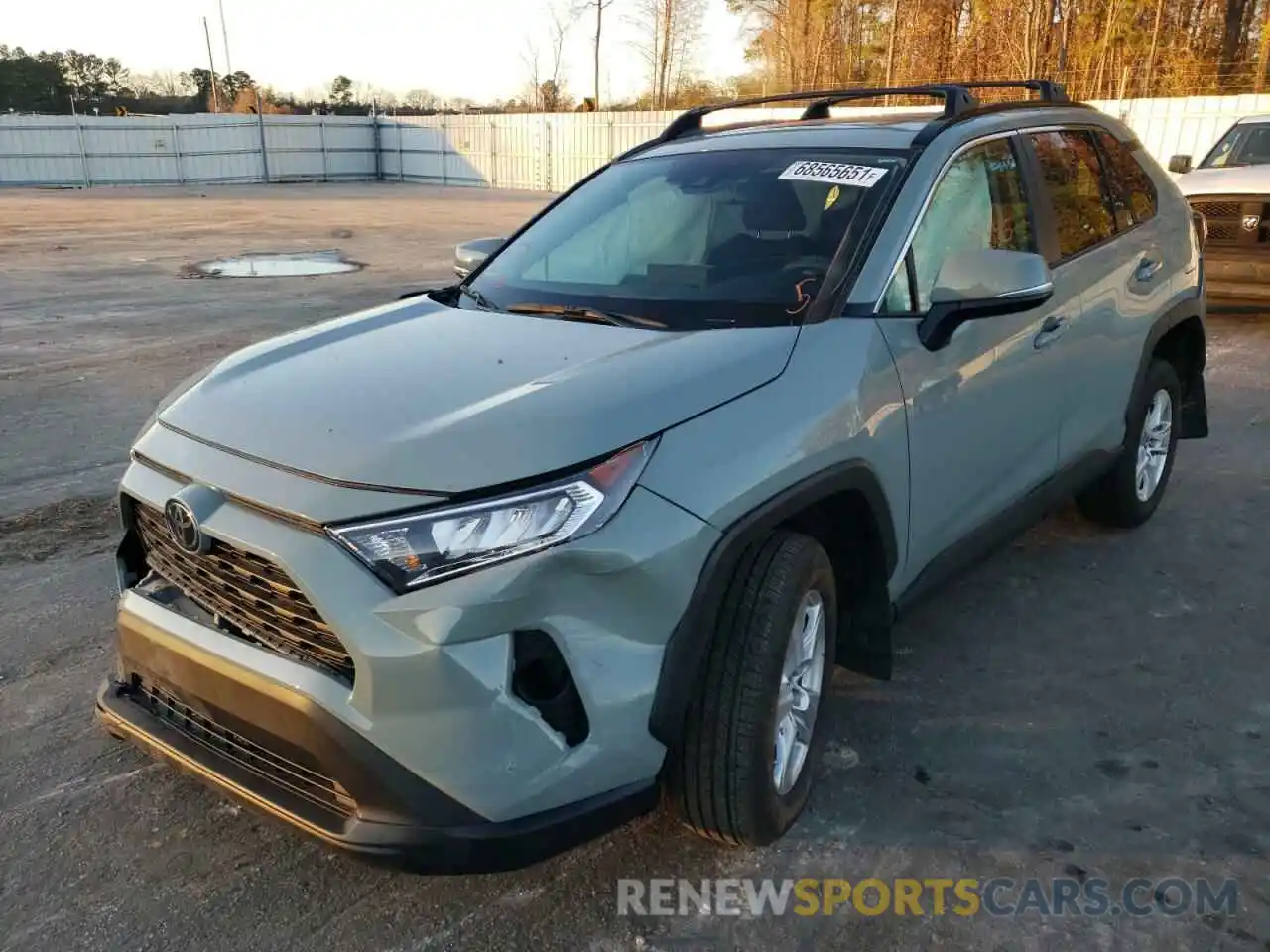 2 Photograph of a damaged car 2T3P1RFV5LC137004 TOYOTA RAV4 2020